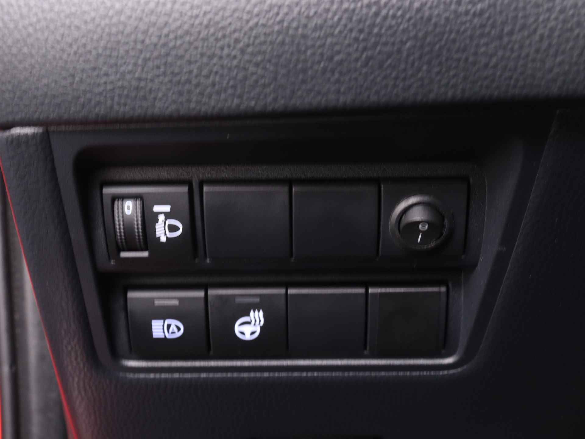 Toyota Yaris 1.5 Hybrid Launch Edition Limited | Parkeersensoren | Stoelverwarming | Apple Carplay & Android Auto | LED | - 34/45