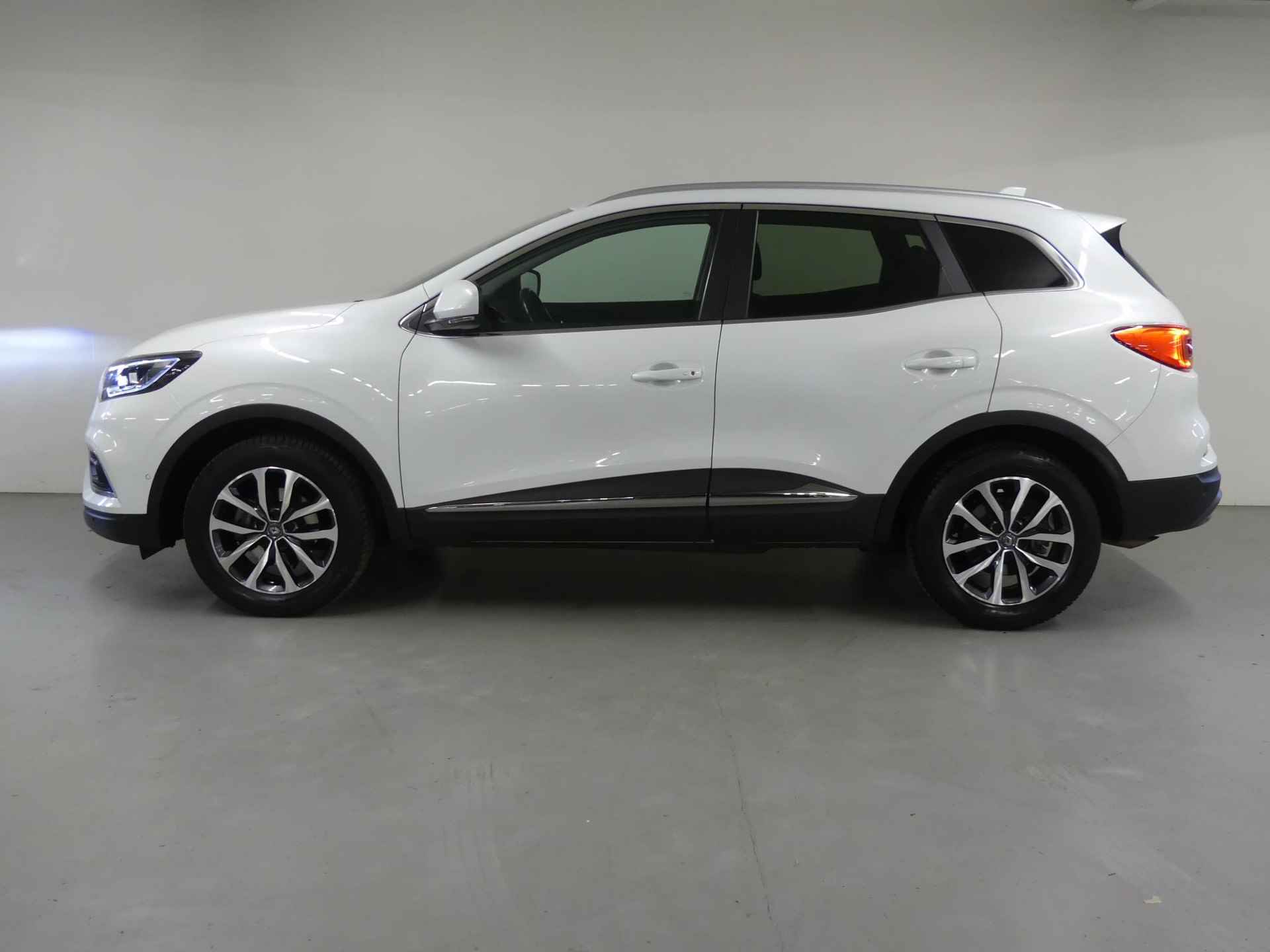 Renault Kadjar TCe 140 EDC Intens | Automaat | Navigatie | Camera | Climate Control | LED | Parkeersensoren - 5/23