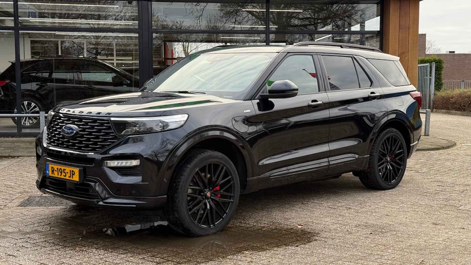 FORD Explorer 3.0 V6 EB PHEV ST-LINE / BLACK&amp;SMOKE PACK  7P - 2/17