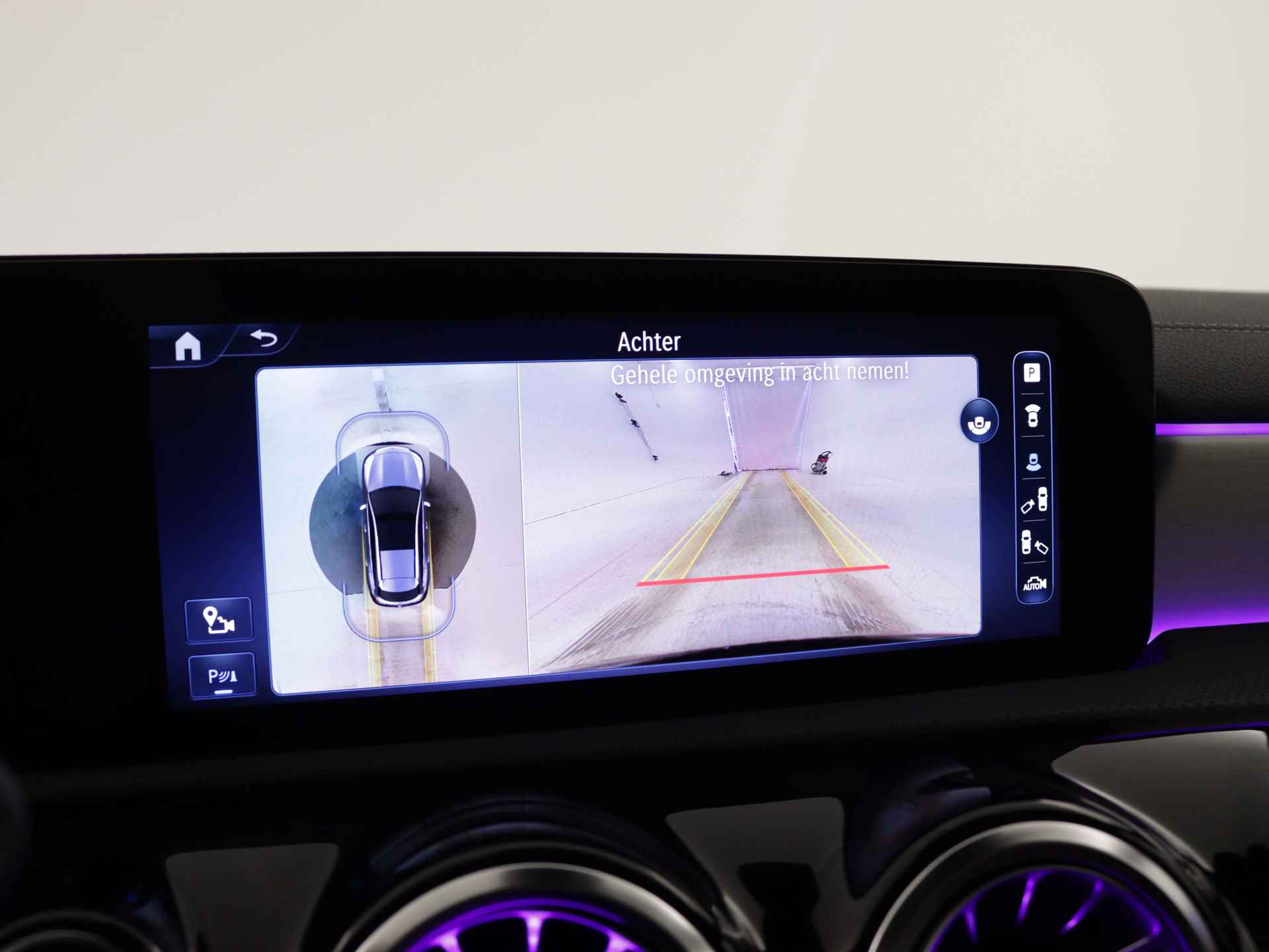 Mercedes-Benz CLA-Klasse Shooting Brake 180 AMG Line | Smartphone-integratie | Head-up display | KEYLESS GO-comfortpakket | Dodehoekassistent |  USB pakket Plus | Stoelverwarming vooraan | - 11/44