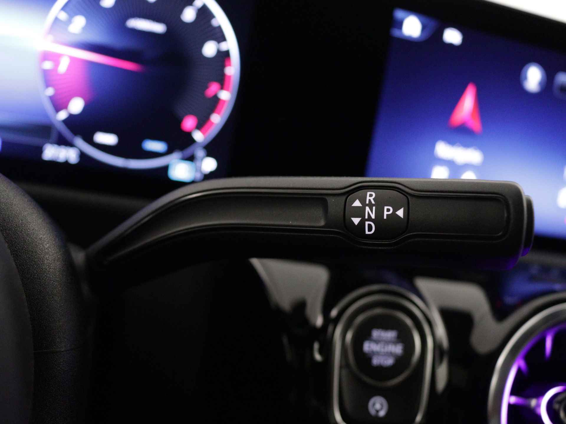 Mercedes-Benz CLA-Klasse Shooting Brake 180 AMG Line | Smartphone-integratie | Head-up display | KEYLESS GO-comfortpakket | Dodehoekassistent |  USB pakket Plus | Stoelverwarming vooraan | - 26/44