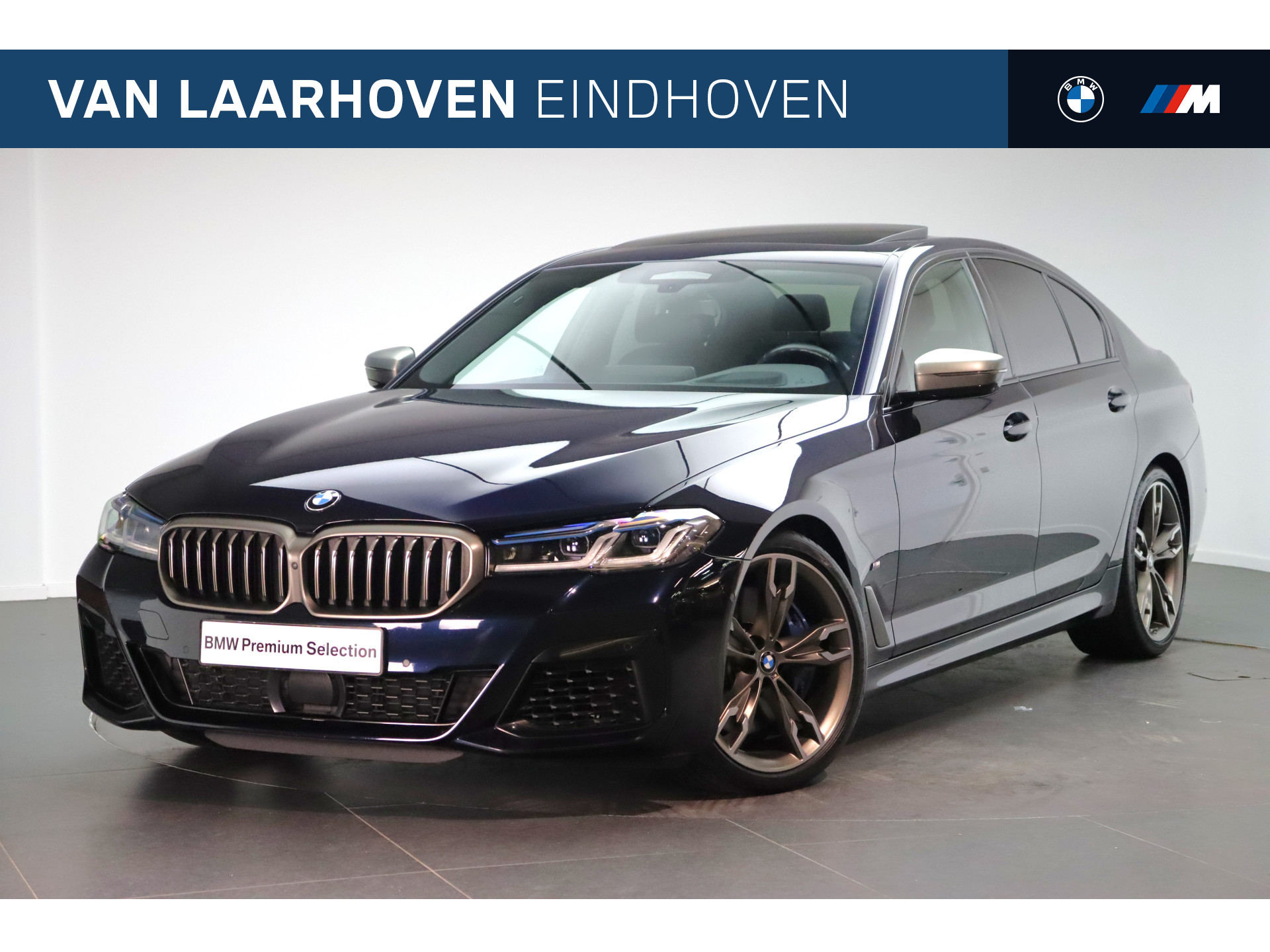 BMW 5 Serie M550i xDrive High Executive Automaat / Schuif-kanteldak / Laserlicht / Soft Close / Parking Assistant Plus / Head-Up / Adaptief M onderstel / Comfort Access