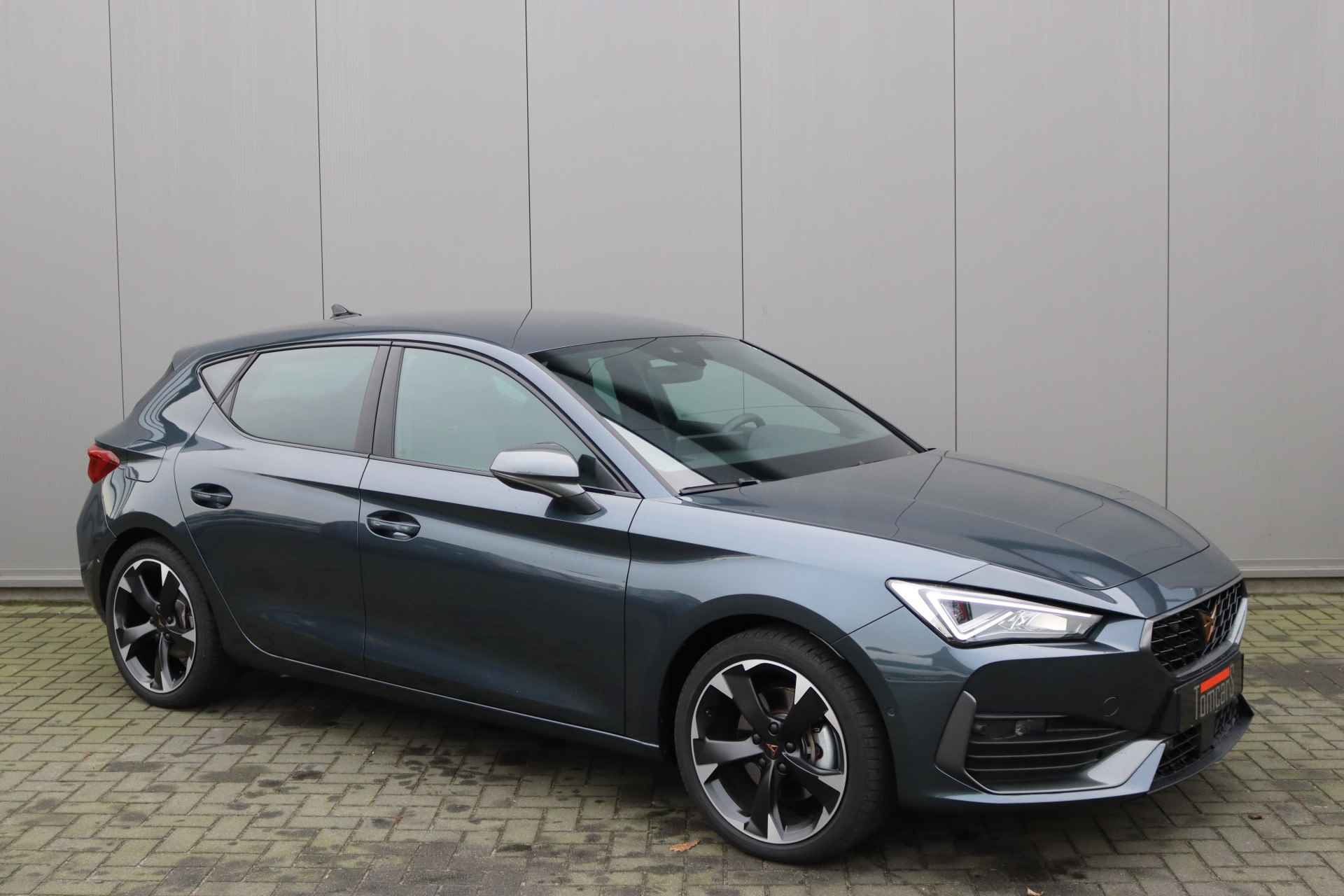 CUPRA Leon 1.4 e-Hybrid PHEV 204PK VZ Performance Navigatie/ Camera/Stoelverwarming/BLISS - 2/38