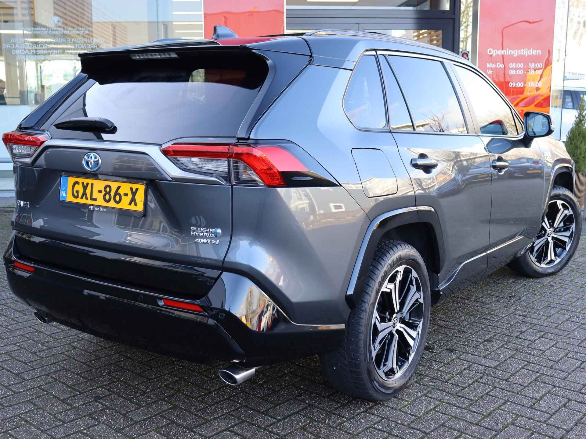 Toyota RAV4 2.5 Plug-in Hybrid AWD Bi-Tone Plus, Pano, T-Haak - 3/50