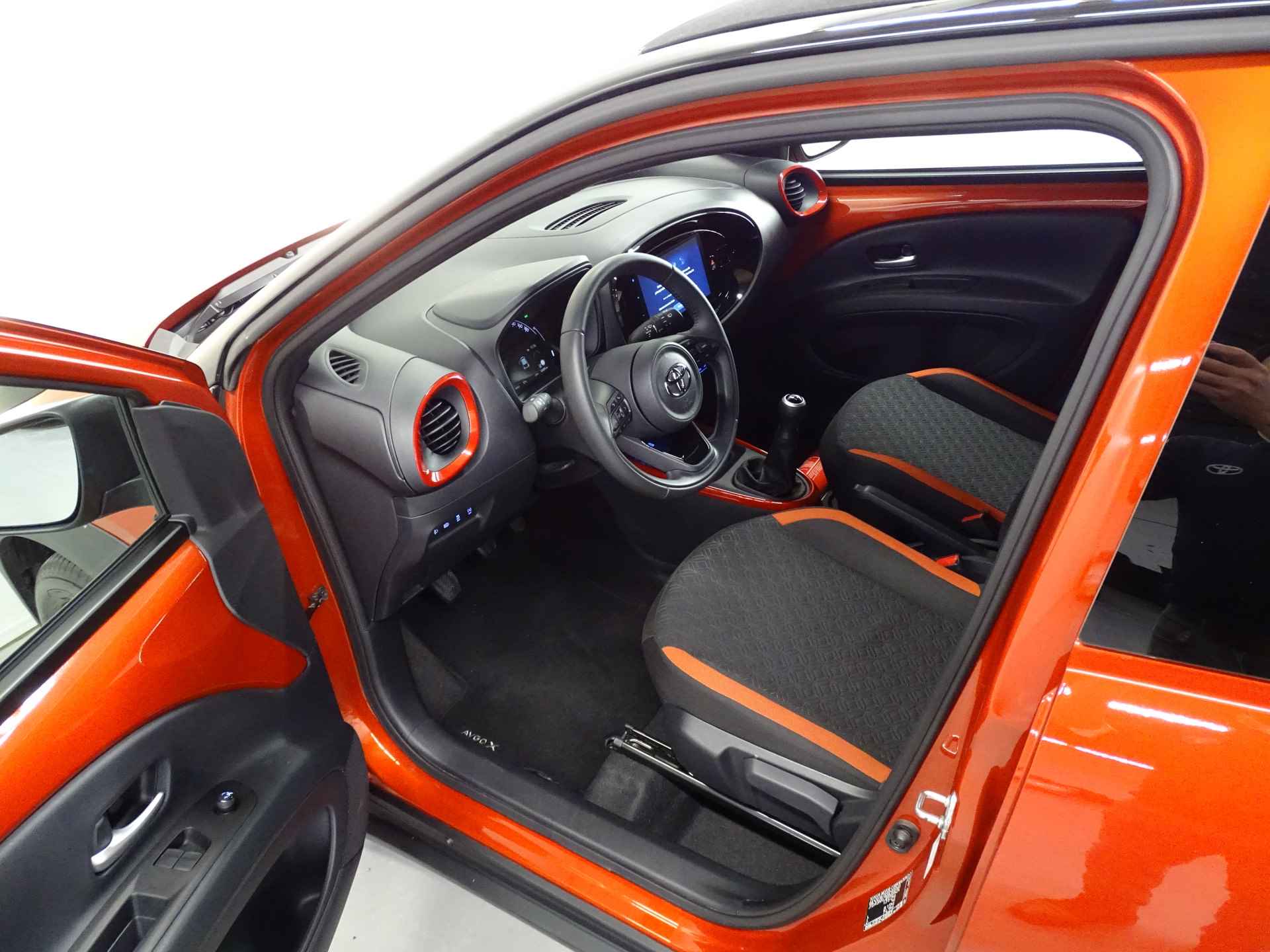 Toyota Aygo X 1.0 VVT-i MT envy cabrio | Smart connect | Navigatie | Smart entry - 15/34