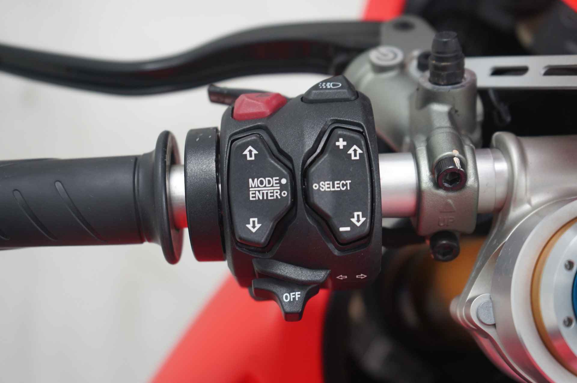 Ducati PANIGALE V4S CORSE - 14/16