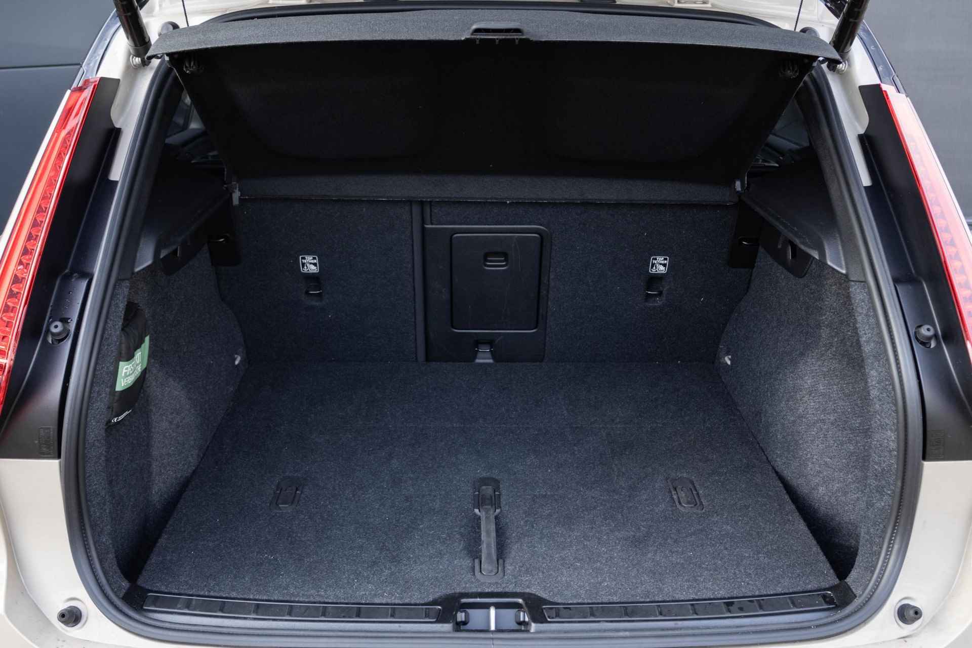 Volvo EX40 Single Motor Extended Range Ultra 82 kWh | Warmtepomp|Interieur Voorverwarming| Panoramadak|Premium Audio by Harman en Kardon|Verwarmbare voorstoelen| Rondomzicht Camera. - 41/47