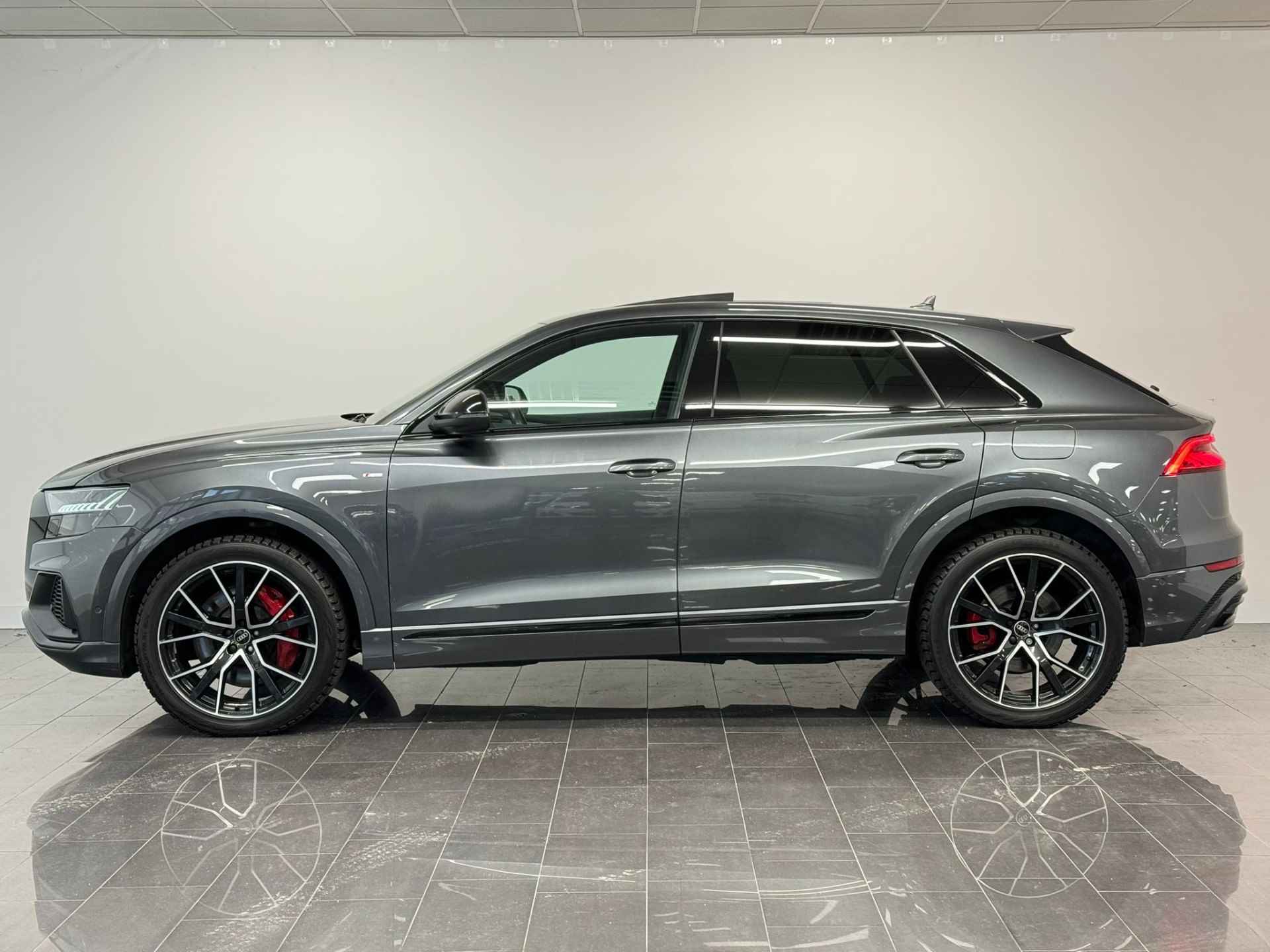 Audi Q8 60 TFSI e quattro Pro Line S Competition | Panoramadak | Valcona leder | Elekt. Stoelen | Stoelverwarming | Trekhaak | 22" wiele - 3/54