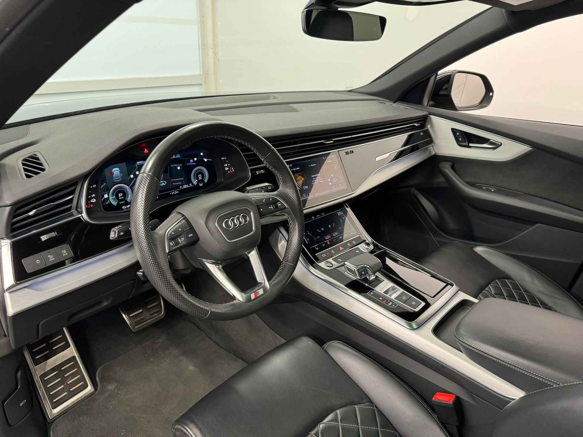 Audi Q8 60 TFSI e quattro Pro Line S Competition | Panoramadak | Valcona leder | Elekt. Stoelen | Stoelverwarming | Trekhaak | 22" wiele - 21/54