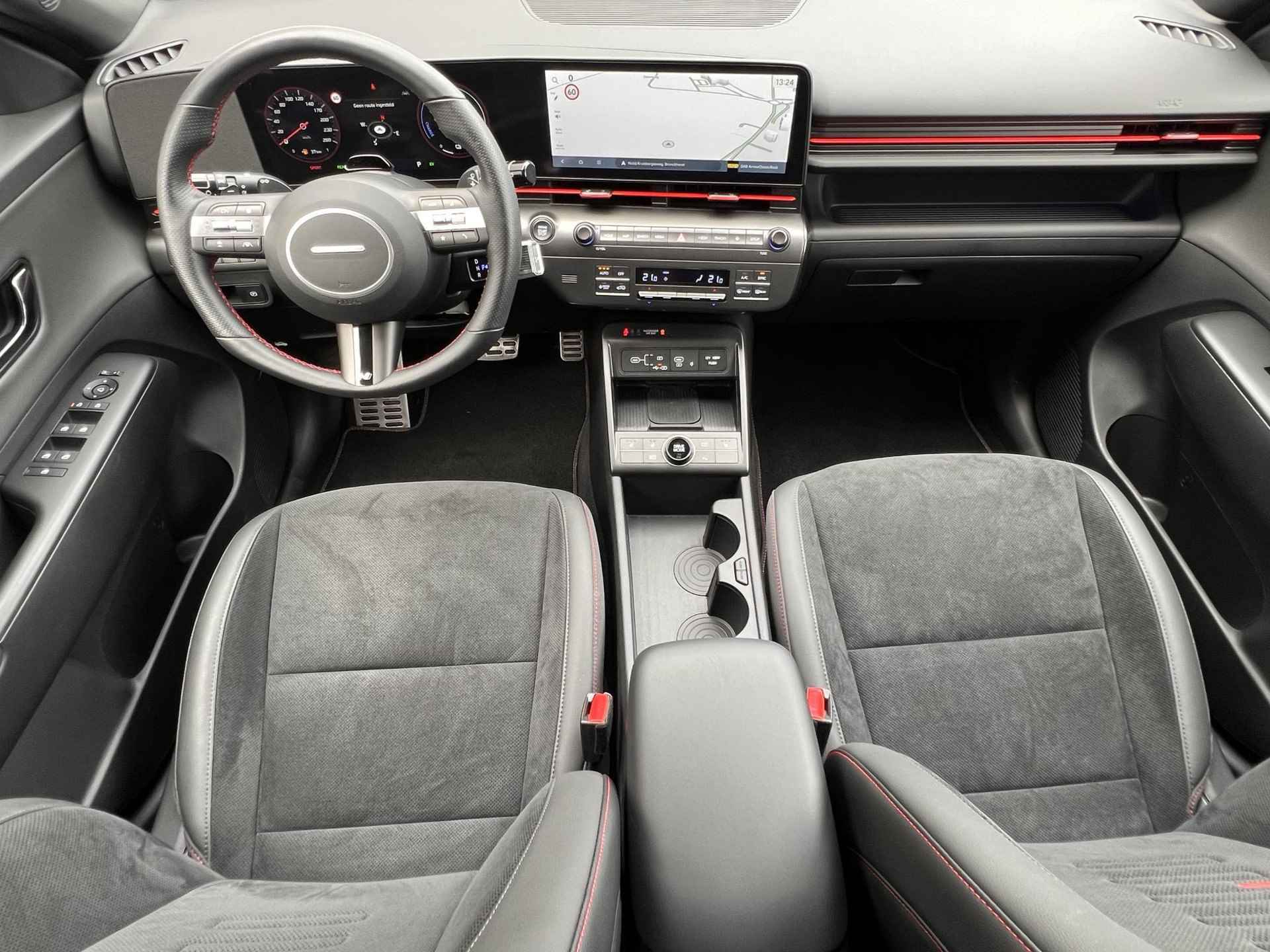 Hyundai Kona 1.6 GDI HEV N Line Automaat / Navigatie Bluelink / Apple Carplay Android / Stuur- stoel- en achterbankverwarming / Camera 360° / - 2/66