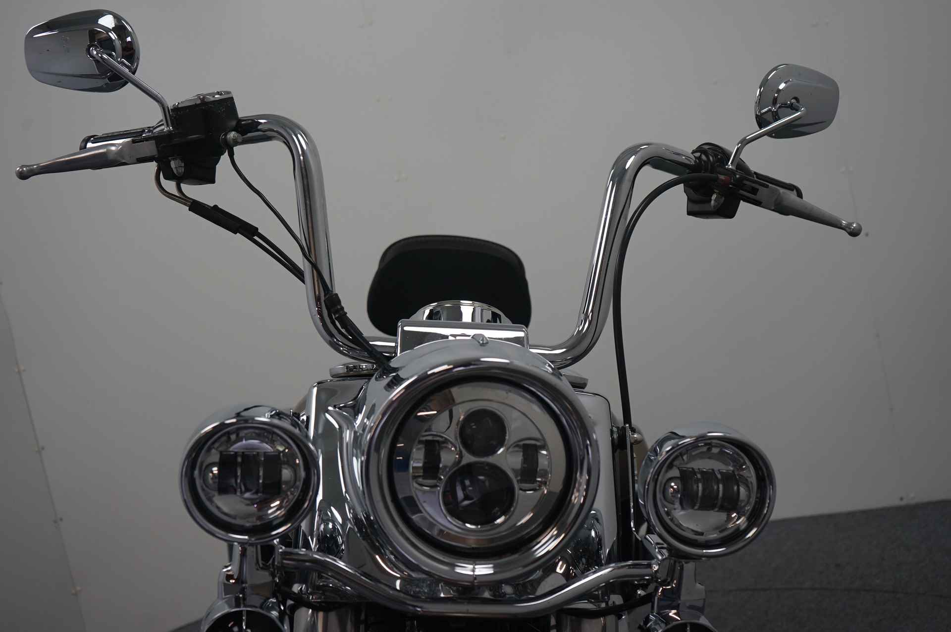 Harley-Davidson FLHRC1 ROAD KING - 9/17