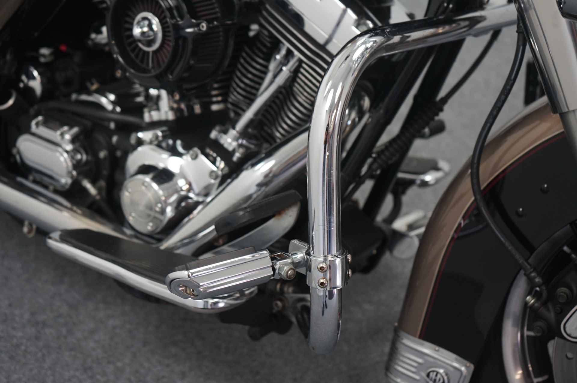 Harley-Davidson FLHRC1 ROAD KING - 11/17