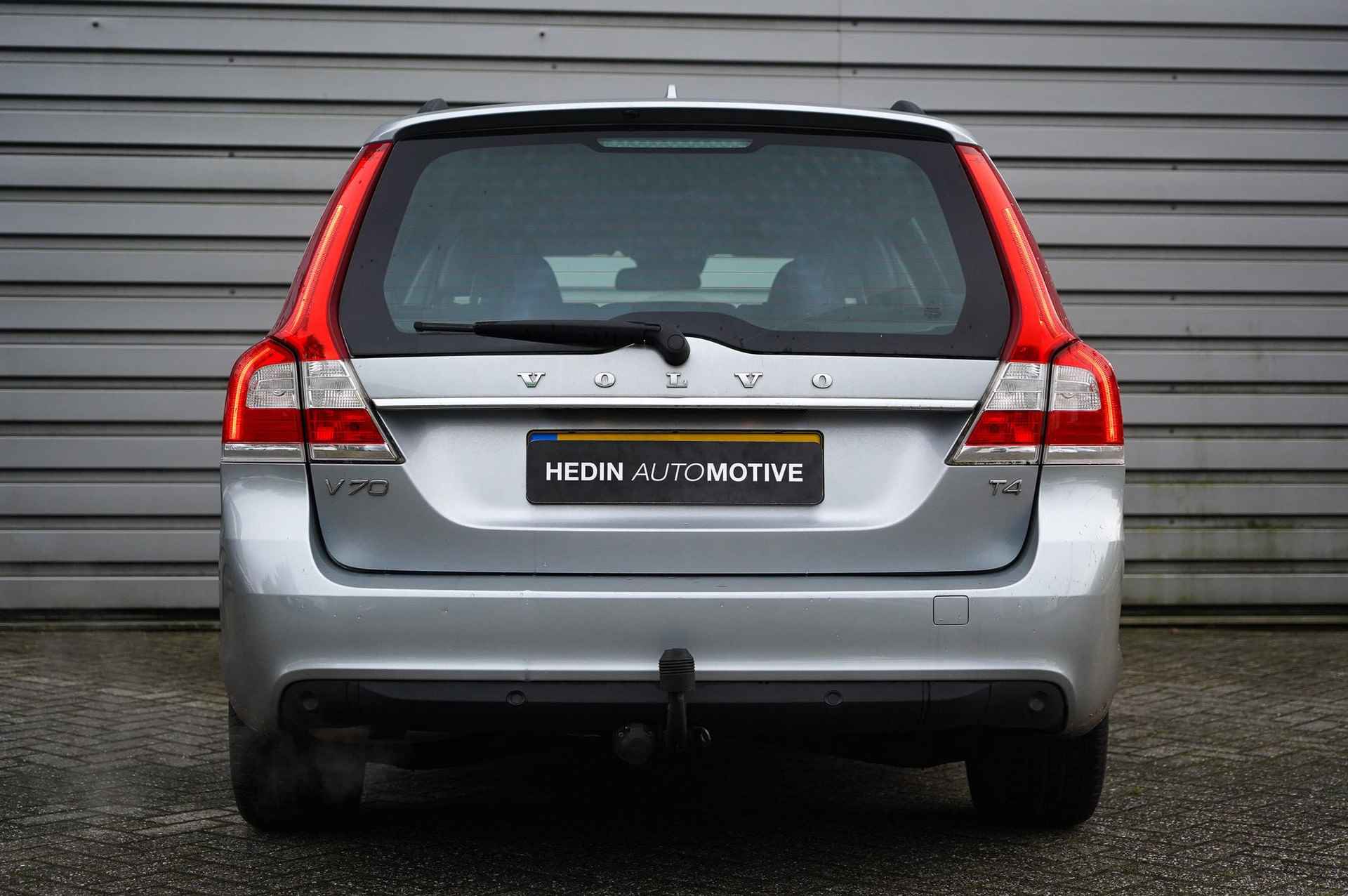 Volvo V70 1.6 T4 Nordic+ | Standkachel | Leder bekleding | LM Velgen | Trekhaak | - 5/27