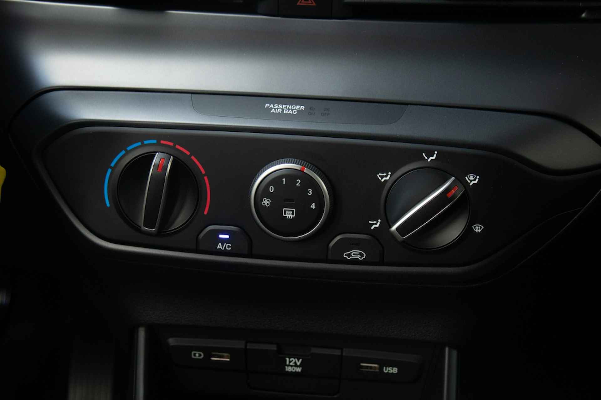 Hyundai i20 1.0 T-GDI Comfort Smart | Navigatie | Camera | Two Tone - 33/46