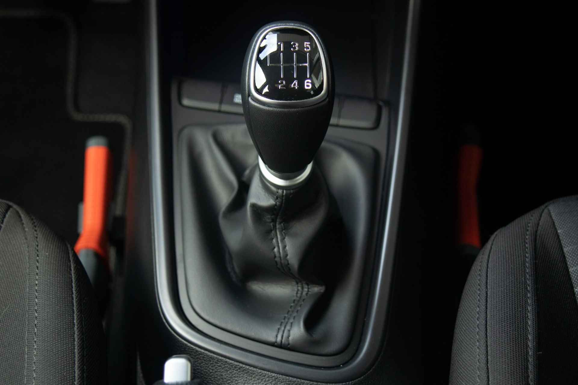 Hyundai i20 1.0 T-GDI Comfort Smart | Navigatie | Camera | Two Tone - 36/46