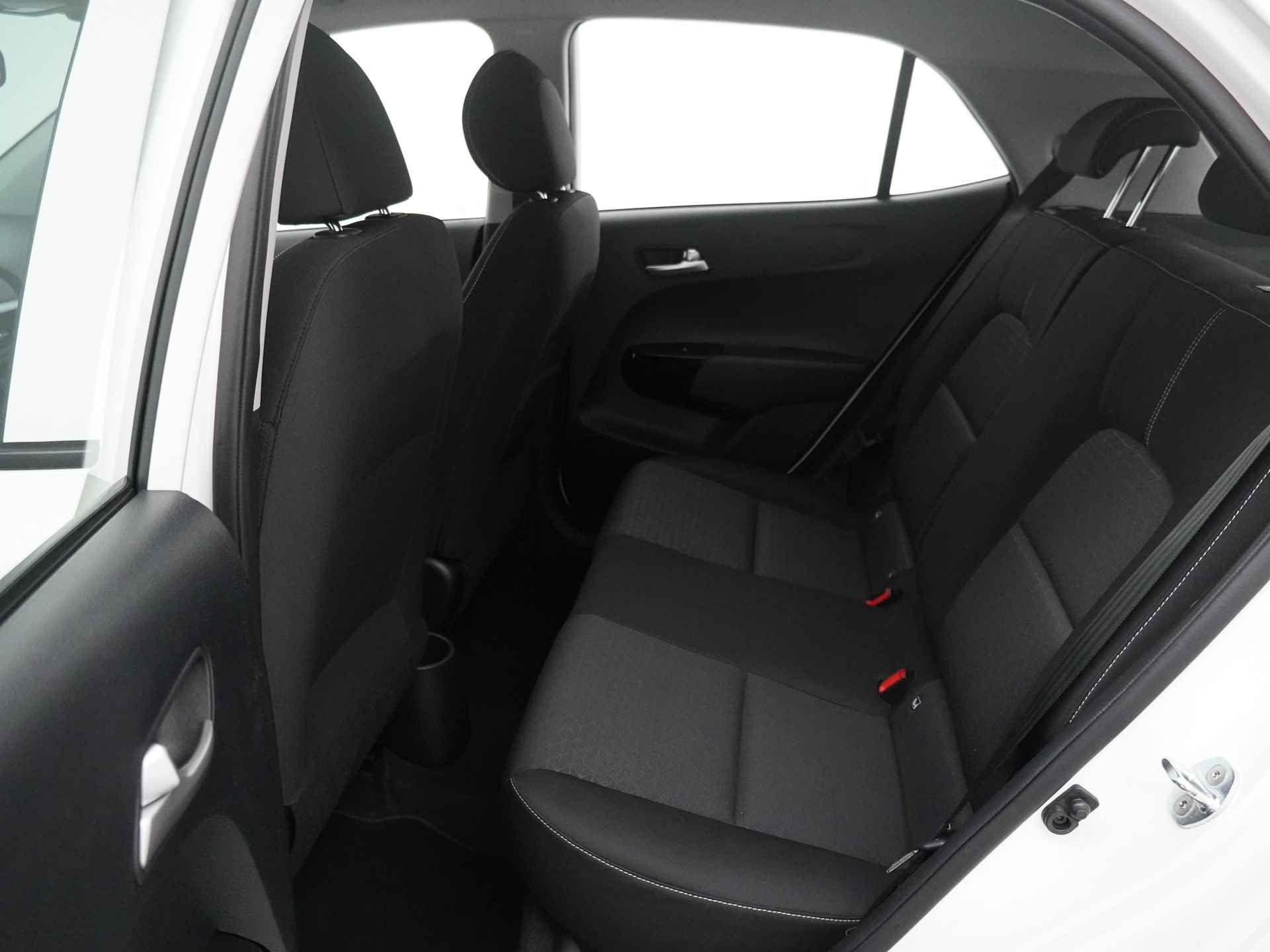 Kia Picanto 1.0 DPi DynamicLine - Apple CarPlay / Android Auto - Cruise Control - Airco - Elektrische ramen - Fabrieksgarantie tot 03-2029 - 35/48