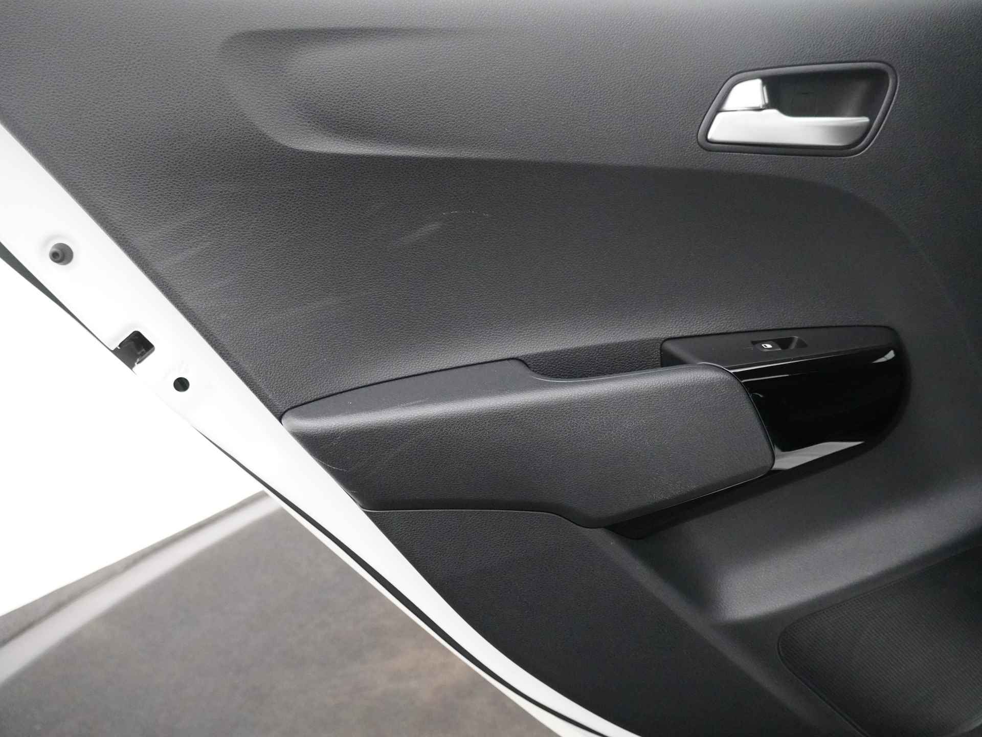 Kia Picanto 1.0 DPi DynamicLine - Apple CarPlay / Android Auto - Cruise Control - Airco - Elektrische ramen - Fabrieksgarantie tot 03-2029 - 37/48