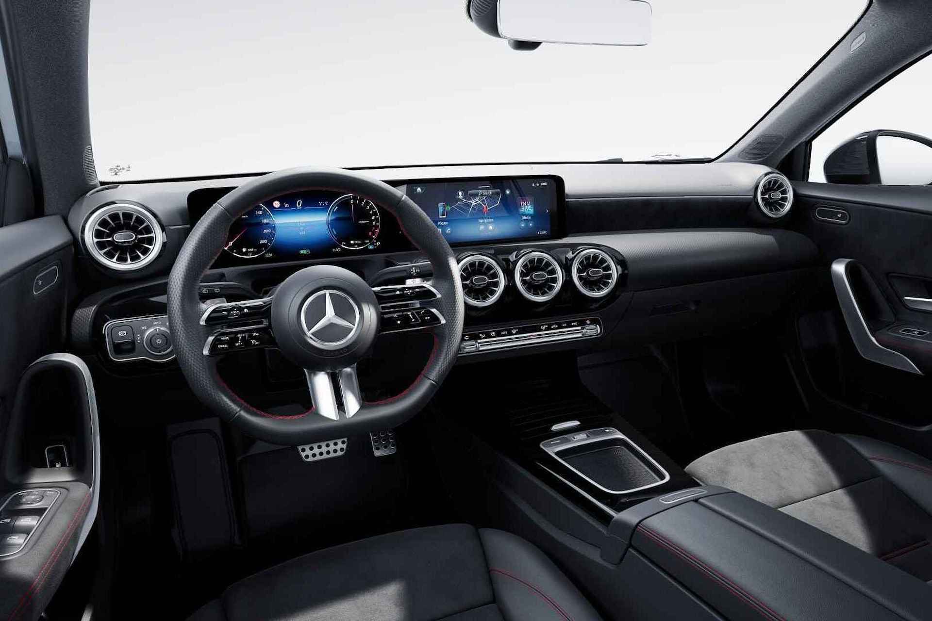 Mercedes-Benz A-Klasse A 250e Automaat Star Edition Limited AMG Line | Nightpakket | Panoramadak - 4/9