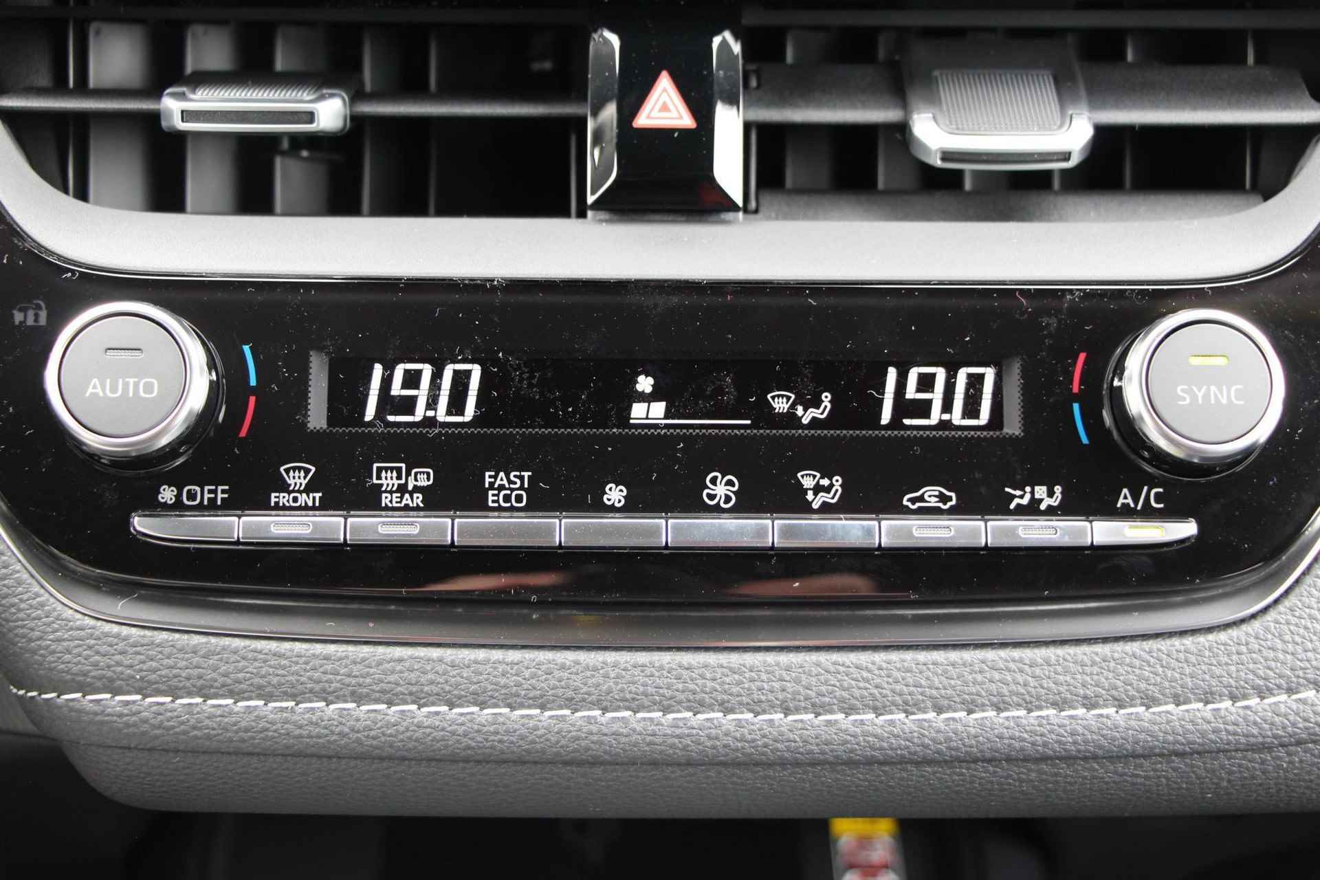 Toyota Corolla Touring Sports 1.8 Hybrid First Edition || NIEUWE AUTO || - 28/47