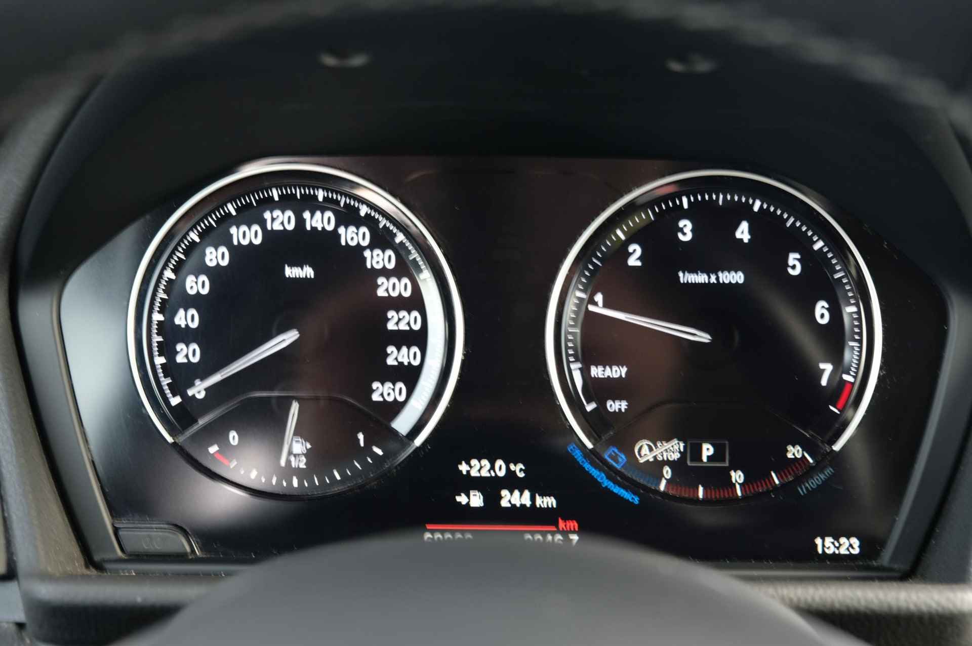 BMW 2-serie Active Tourer 218i Executive Edition | Automaat | Camera | Head Up | Navi Professional | Trekhaak - 12/33