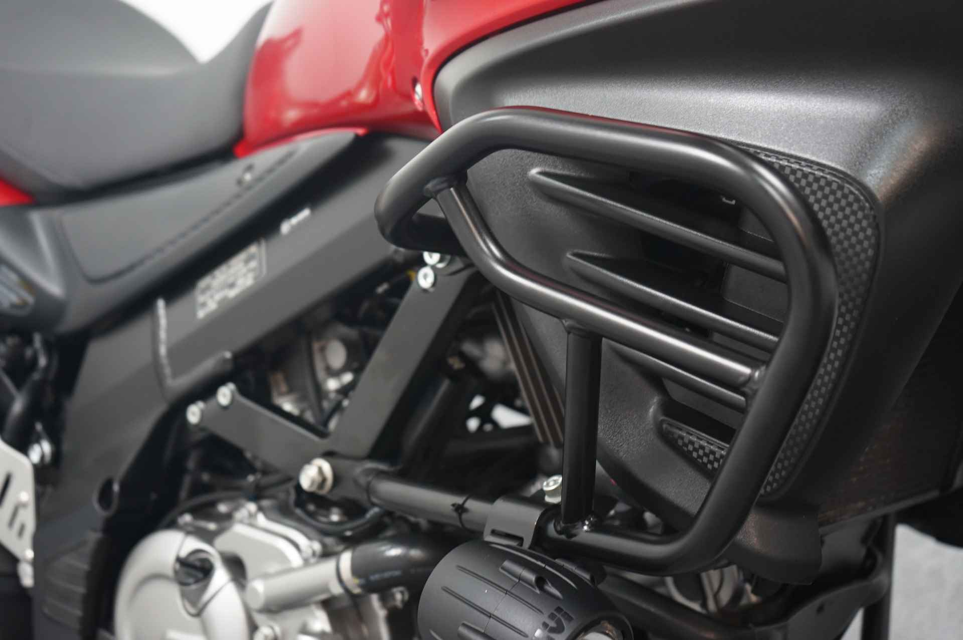 Suzuki DL 650 A V-STROM - 11/21