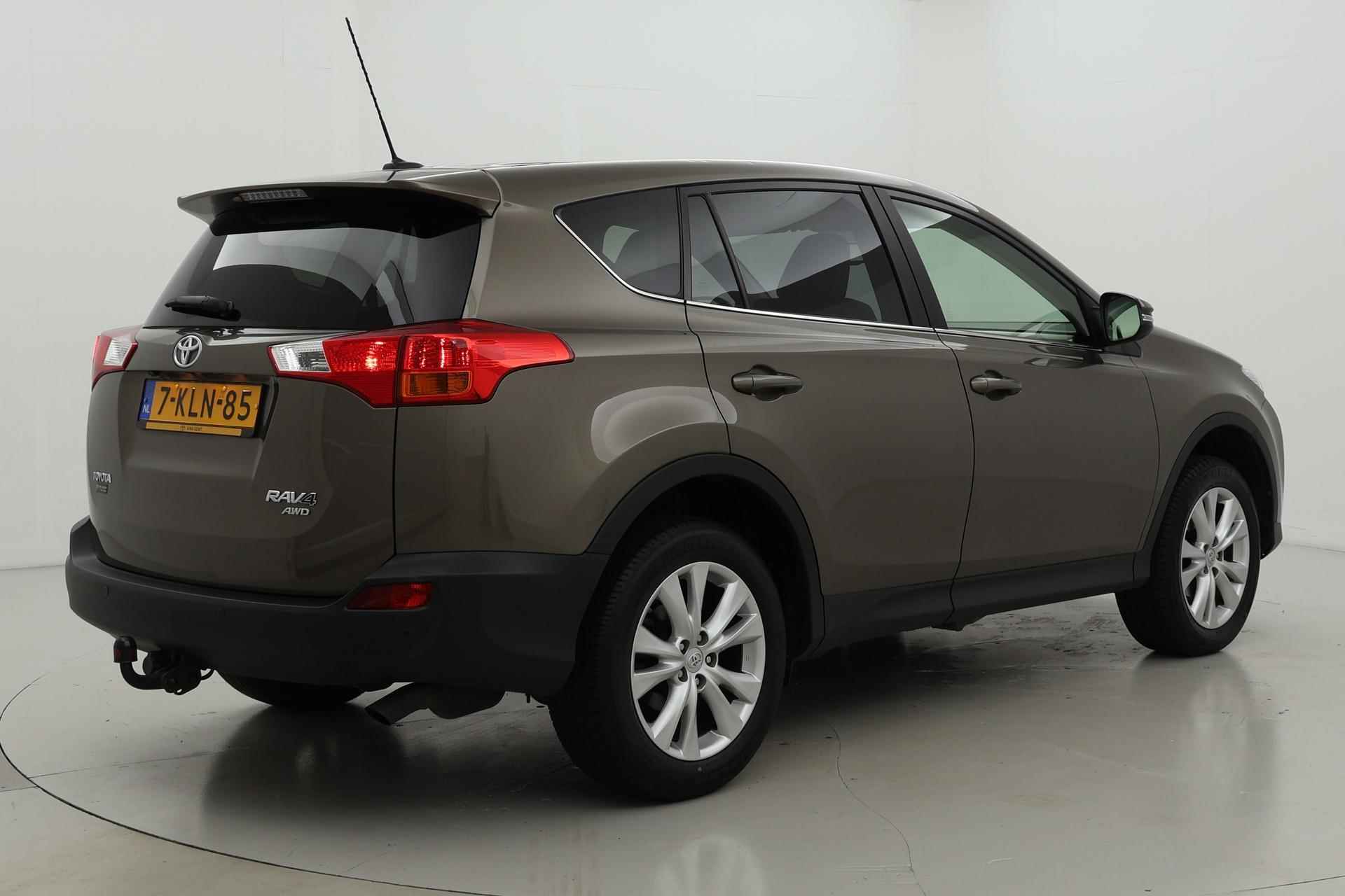 Toyota RAV4 2.0 VVT-i Executive 4WD | Trekhaak | Navi Automaat - 4/41