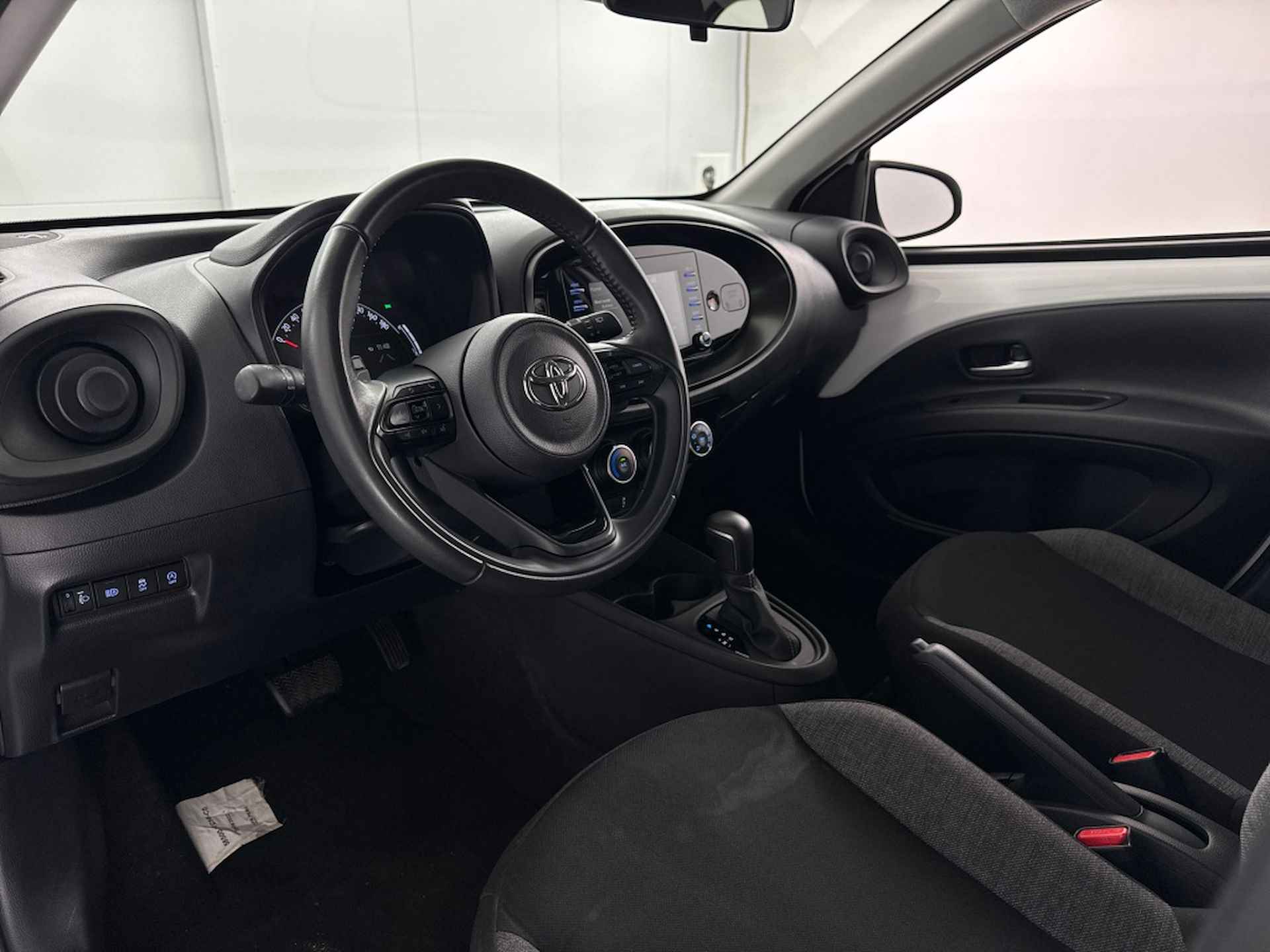 Toyota Aygo 1.0 Comfort Automaat | Adaptieve Cruise Control | App Connect | Parkeercamera - 7/38