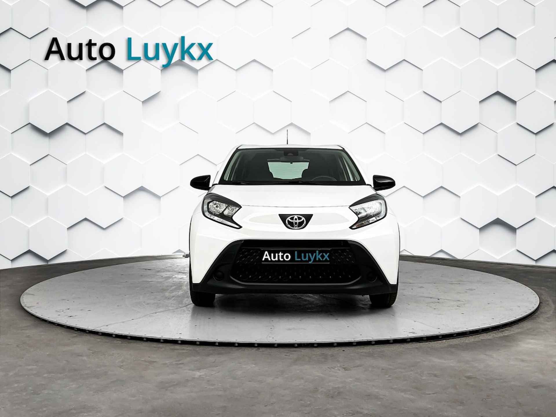 Toyota Aygo 1.0 Comfort Automaat | Adaptieve Cruise Control | App Connect | Parkeercamera - 8/38