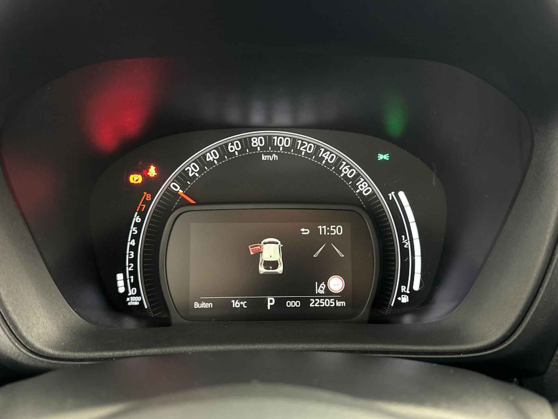 Toyota Aygo 1.0 Comfort Automaat | Adaptieve Cruise Control | App Connect | Parkeercamera - 14/38