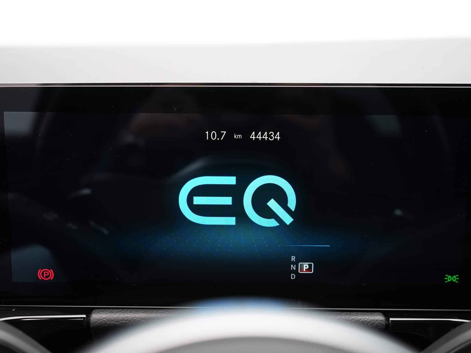 Mercedes-Benz EQA 250 Business Solution AMG 67 kWh | Night Pakket | Elek. Trekhaak | Sfeerverlichting | BLIS | - 20/73