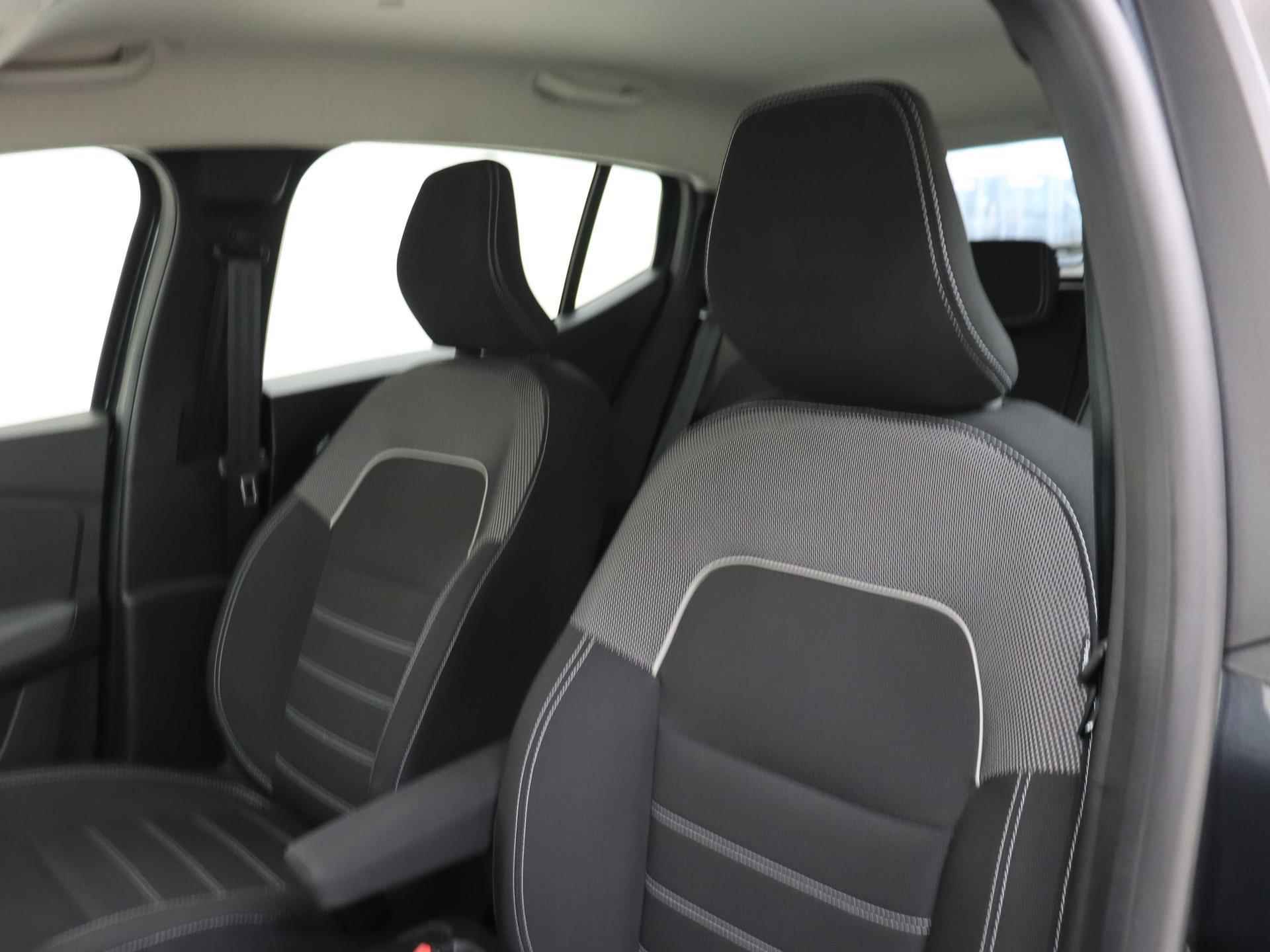 Dacia Sandero TCe 90 Expression | Navigatie | Parkeersensoren | Licht- en regensensor | Airconditioning | Apple Carplay & Android Auto - 3/24