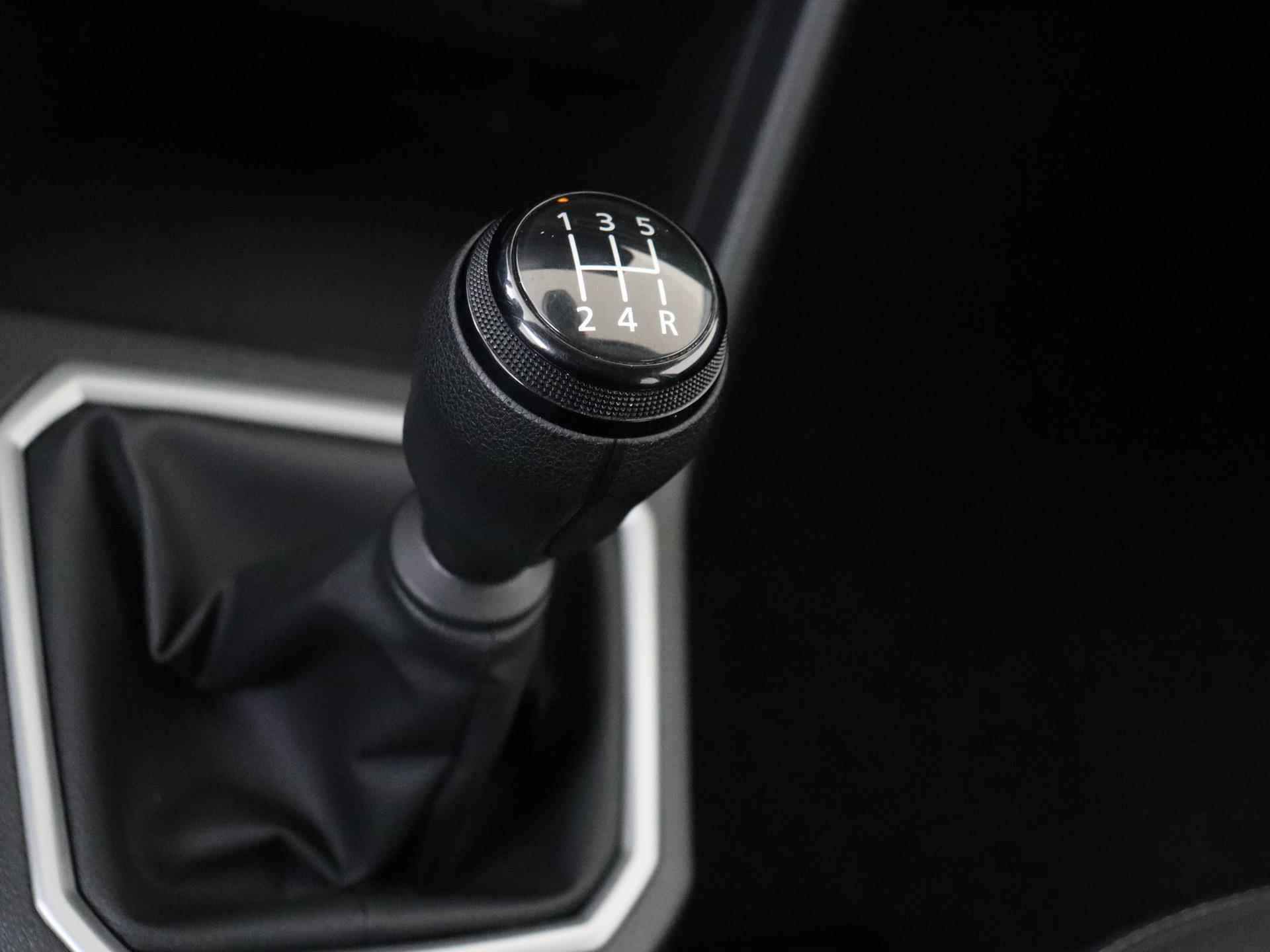 Dacia Sandero TCe 90 Expression | Navigatie | Parkeersensoren | Licht- en regensensor | Airconditioning | Apple Carplay & Android Auto - 15/24