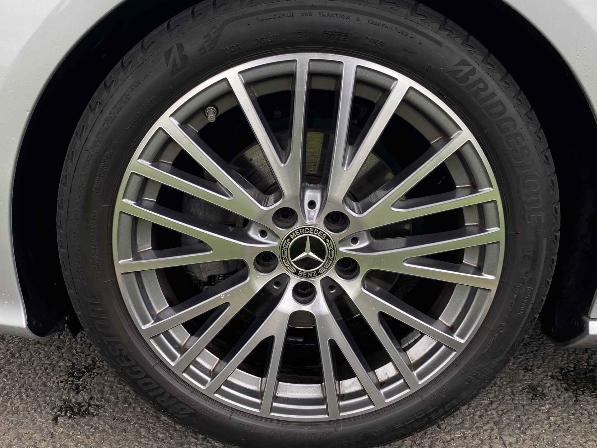 Mercedes-Benz CLA-Klasse 180 Shooting Brake Luxury Line | Premium pakket | EASY-PACK-achterklep | Stoelverwarming voor | DISTRONIC | Panorama-schuifdak - 51/55