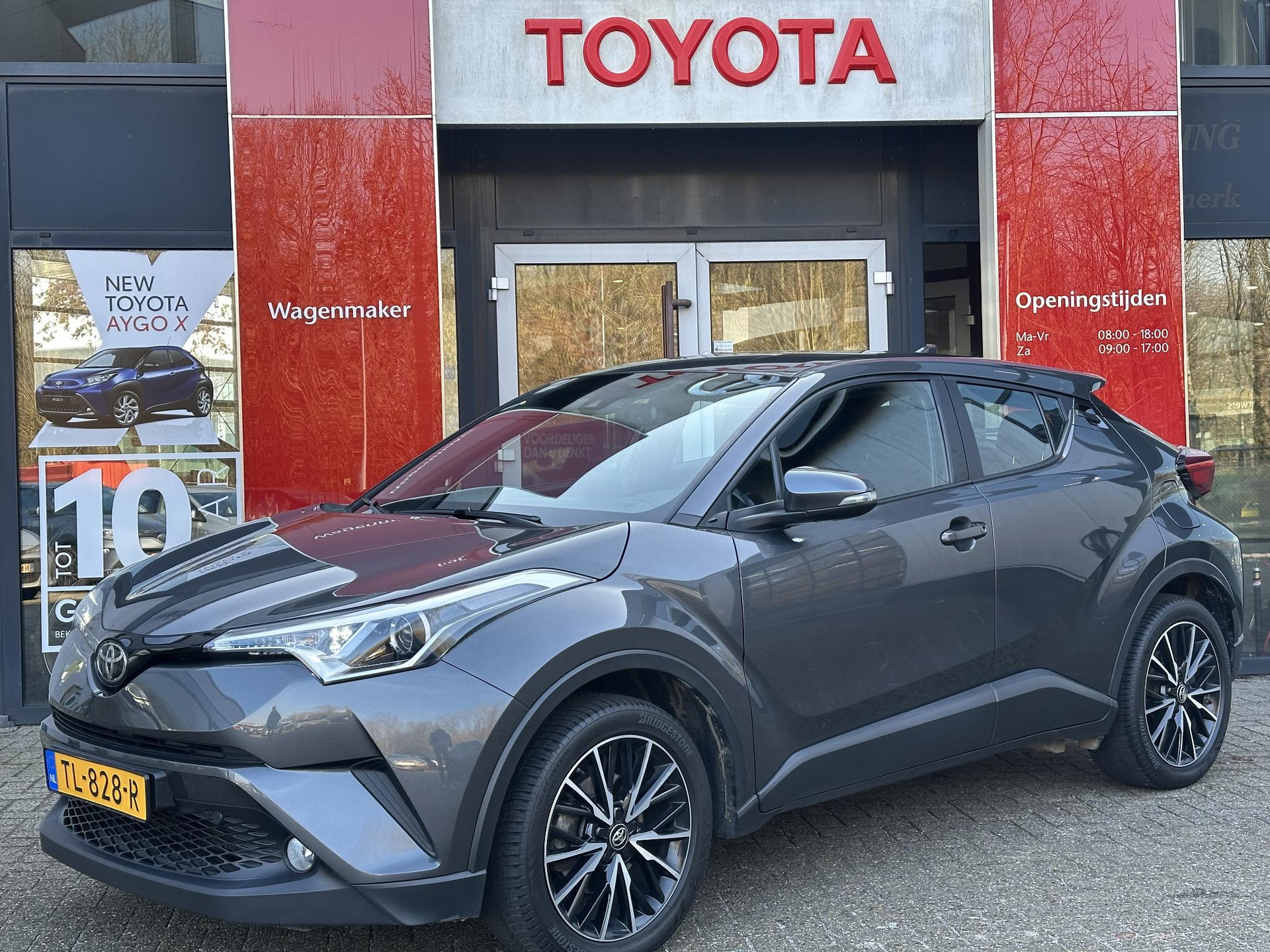 Toyota C-HR 1.2 Urban 4S BANDEN KEYLESS CAMERA