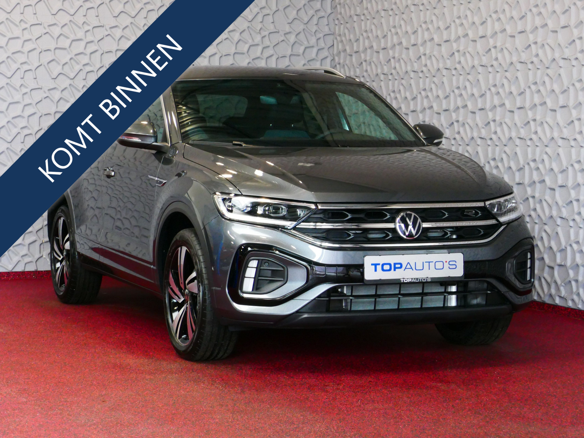 Volkswagen T-Roc 1.5 TSI 150PK R-LINE EVO IQ LIGHT ALCANTARA ELEK.KLEP CARPLAY STOEL/STUUR VERW. 18"LMV VIR.COCKPIT 03/2024 RLINE R LINE 70 BIJNA NIEUWE VOLKSWAGEN'S UIT VOORRAAD LEVERBAAR