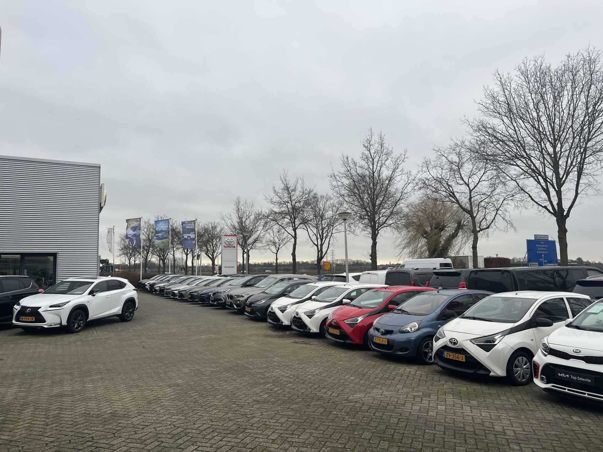 Kia Optima Sportswagon 2.0 GDI PHEV ExecutiveLine Navigatie, Lederen bekleding, Trekhaak, Elektrische stoel + Geheugen, Stoelkoeling + Verwarming, Stuurwielverwarming - 37/39