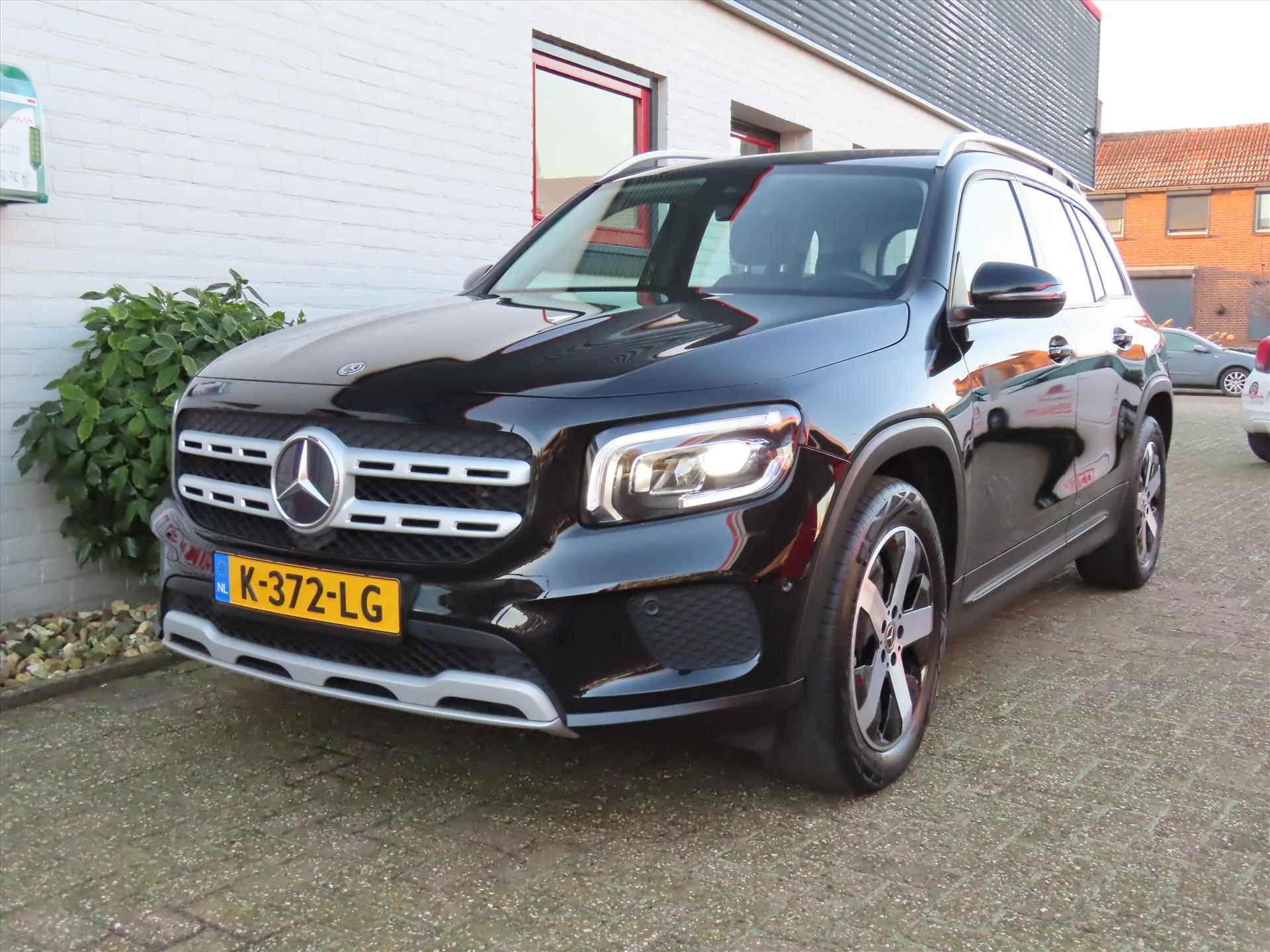 Mercedes GLB 200 163PK 7G-DCT Business Solution/ Apple Carplay/ Led koplampen/ DAB/ Navigatie/ Stoelverwarming/ Camera achter/ 1 Eigenaar/ Origineel NL/ NAP - 34/40