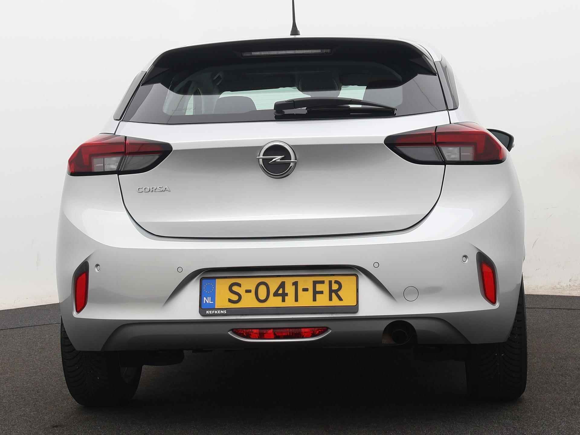 Opel Corsa Edition 100pk | Navigatie | Parkeersensoren Achter | Airco | Stuur Verwarmd | Licht Metalen Velgen 16" - 11/33