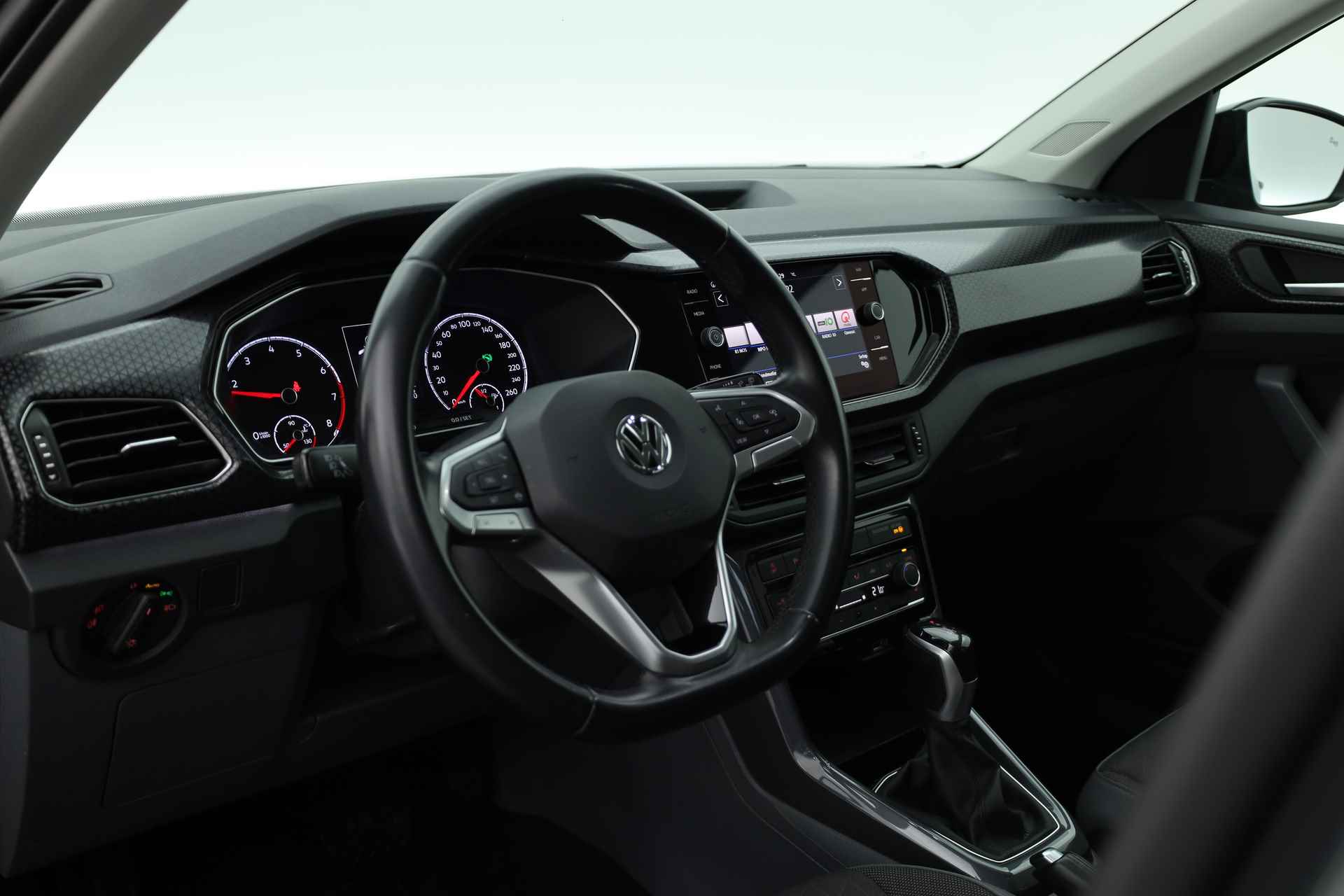 Volkswagen T-Cross 1.0 TSI Style DSG | Navi | PDC V+A | Stoelver. | Cruise | 17" | - 5/31