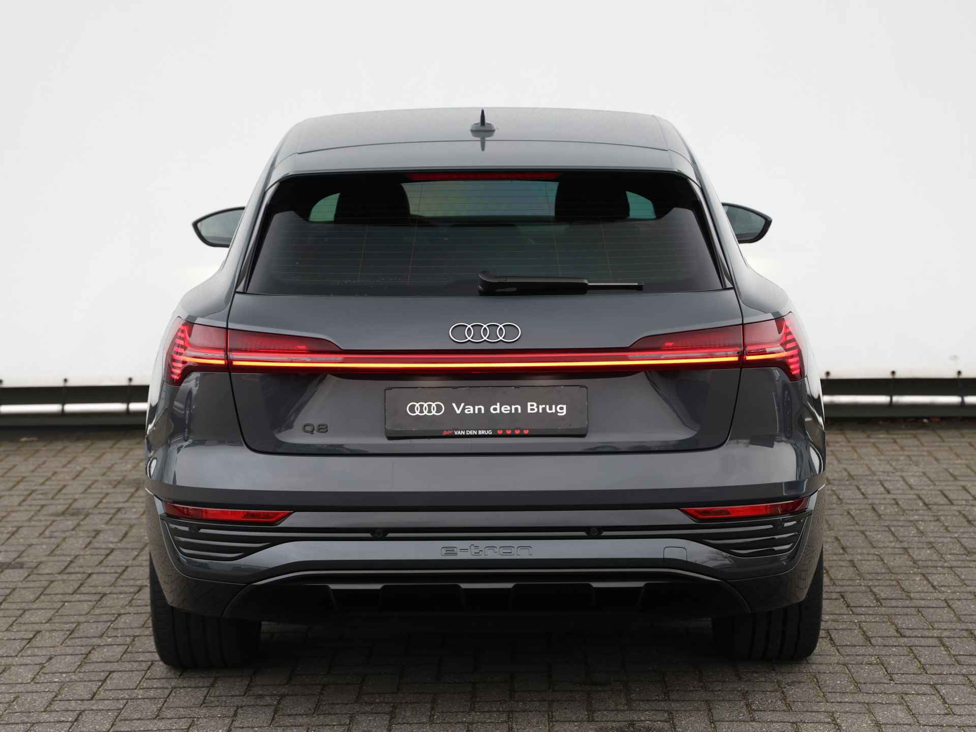 Audi Q8 e-tron 50 quattro 95 kWh 340pk | 22" Velgen | Leder | Stoelverwarming | Navi | Apple Carplay - 6/32