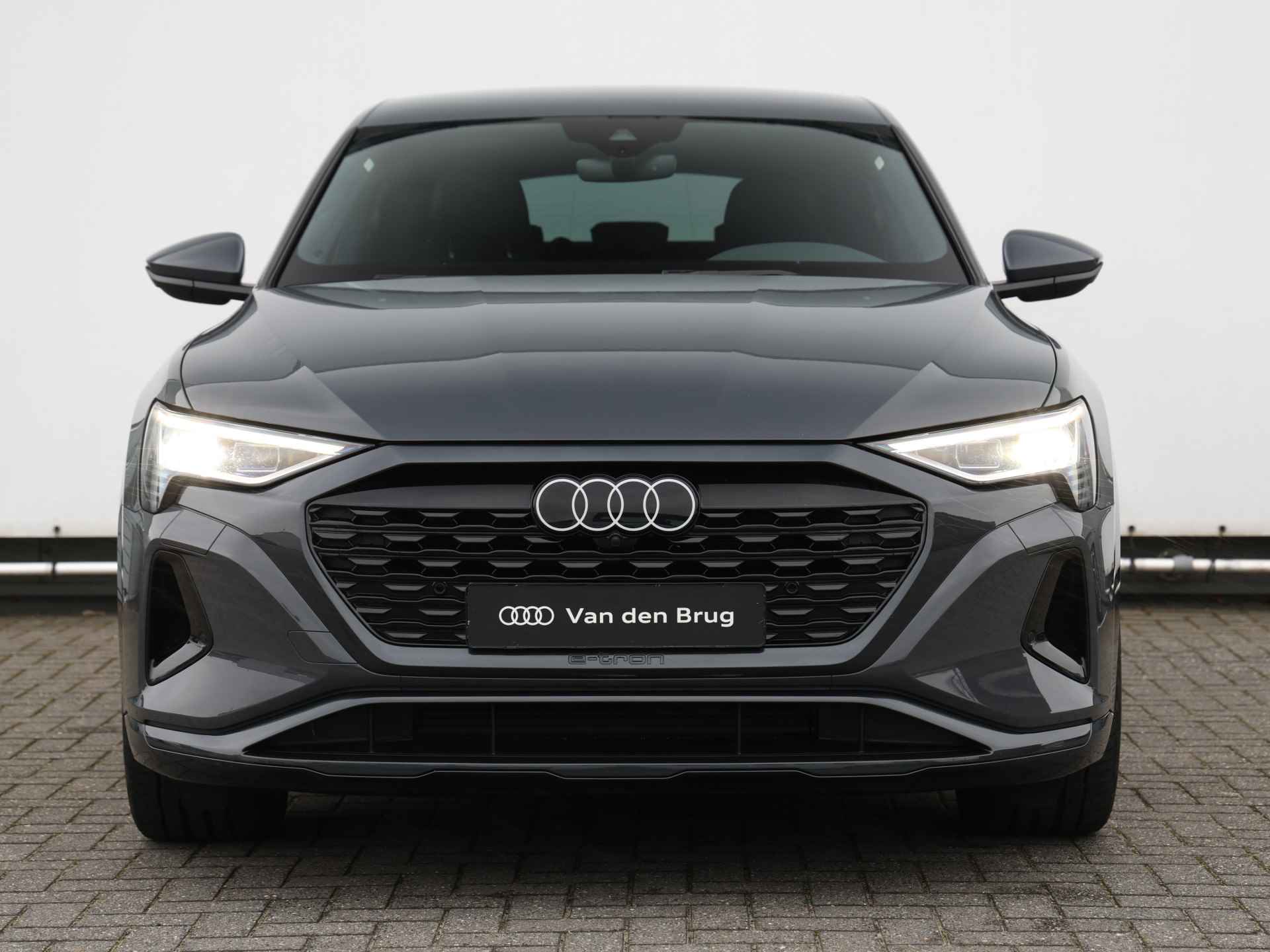 Audi Q8 e-tron 50 quattro 95 kWh 340pk | 22" Velgen | Leder | Stoelverwarming | Navi | Apple Carplay - 14/32