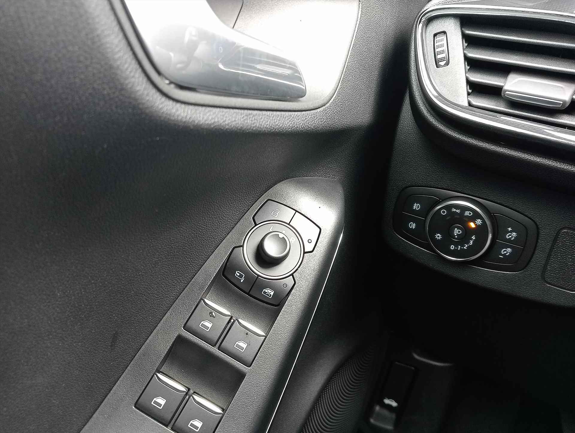 Ford Puma 1.0i Ecoboost Hybrid 125pk ST-Line | Navigatie | Parkeer sensoren | Winter pack | - 9/23