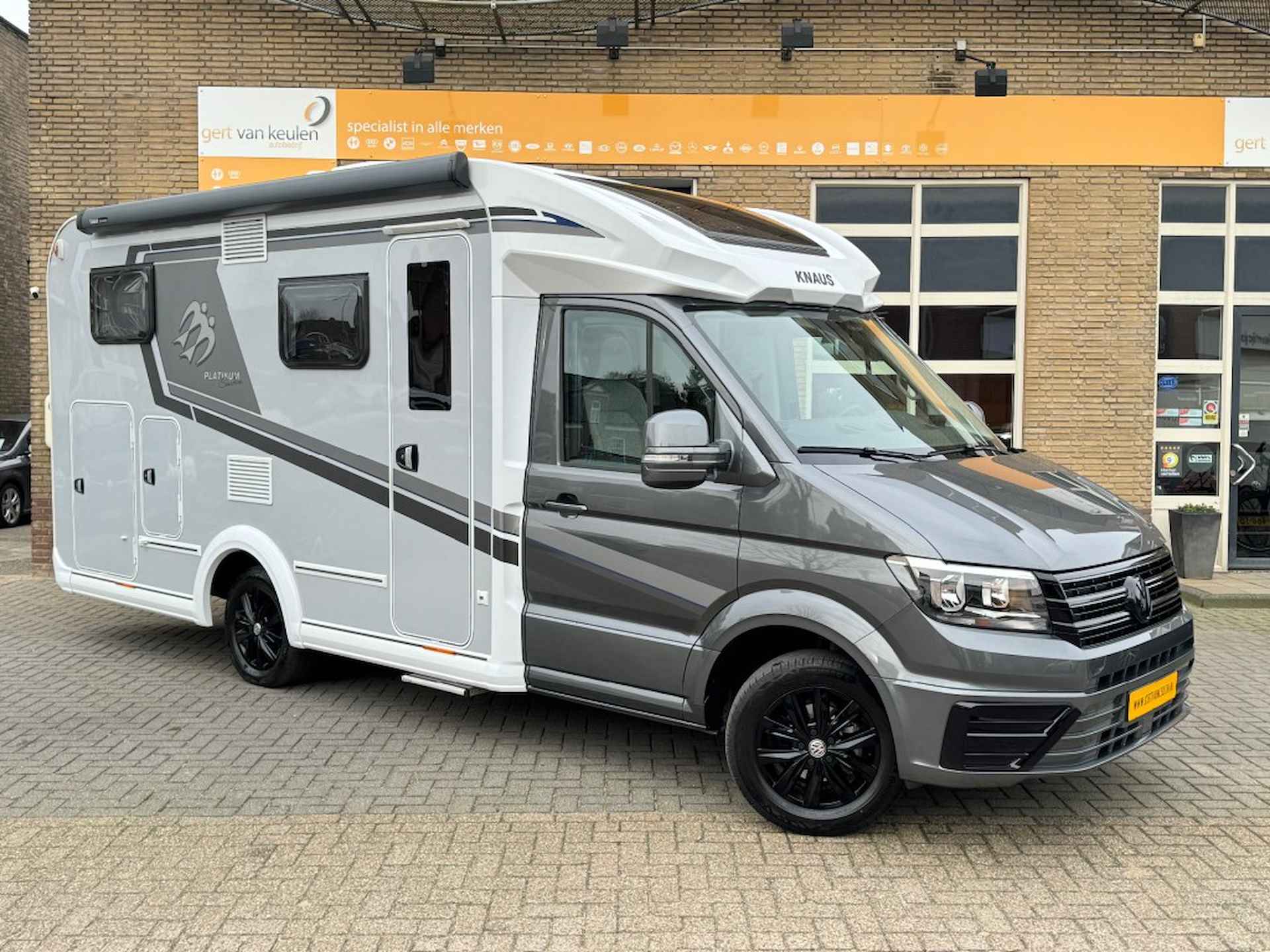 KNAUS Van-ti PLATINUM SELECTION 650 MEG BLACK EDITION VW CRAFTER/VOL OPTIES! - 33/35