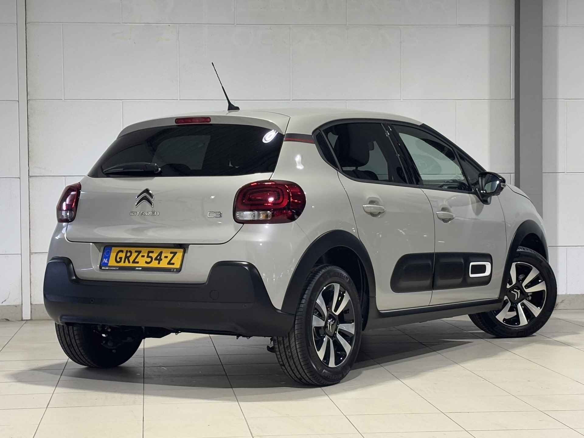 Citroen C3 5-deurs Max 1.2 Turbo 110pk H6 | NAVI | CAMERA | DAB+ | CLIMA | CRUISE CONTROL | LM-VELGEN | - 7/53