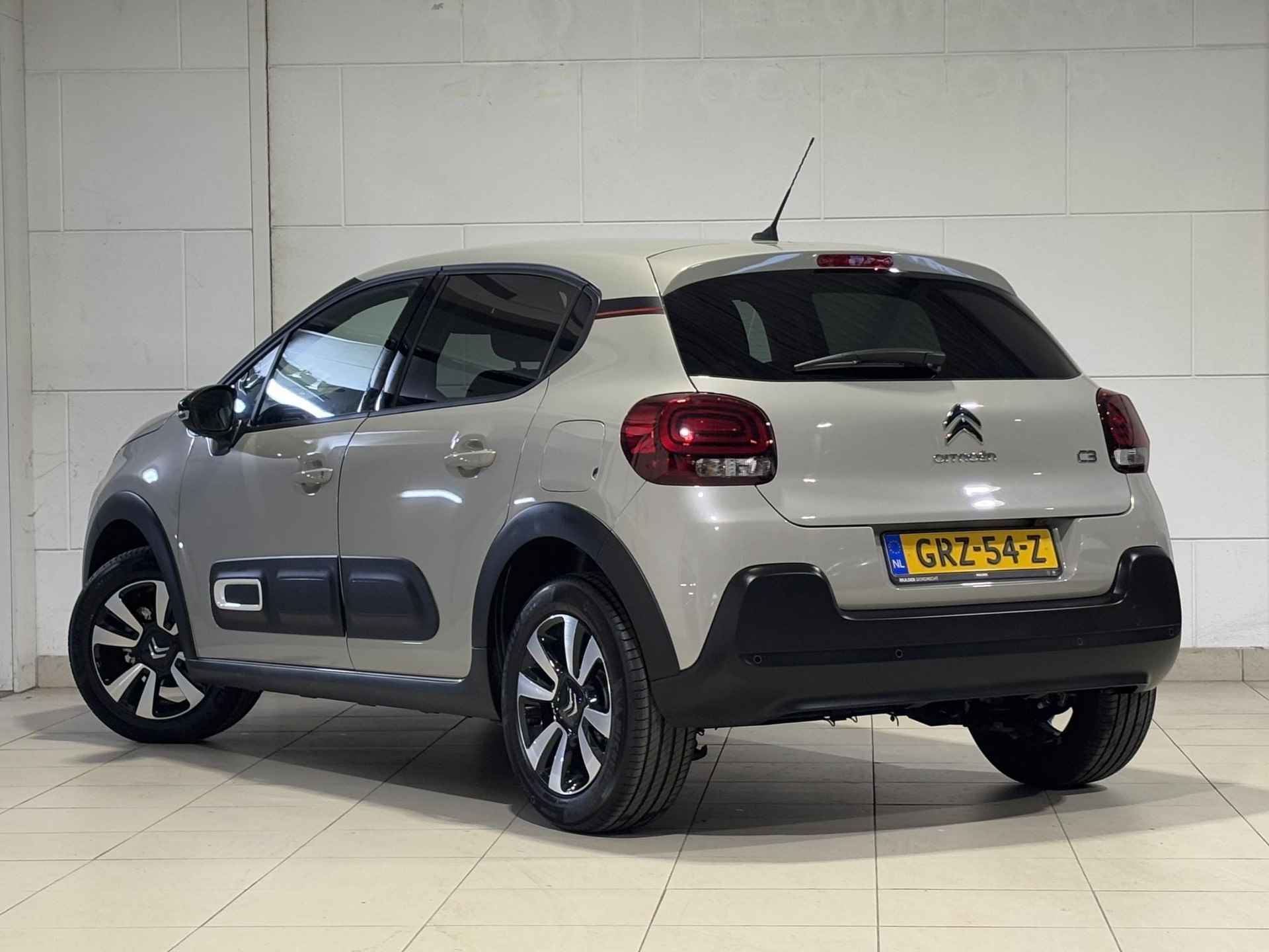 Citroen C3 5-deurs Max 1.2 Turbo 110pk H6 | NAVI | CAMERA | DAB+ | CLIMA | CRUISE CONTROL | LM-VELGEN | - 8/53