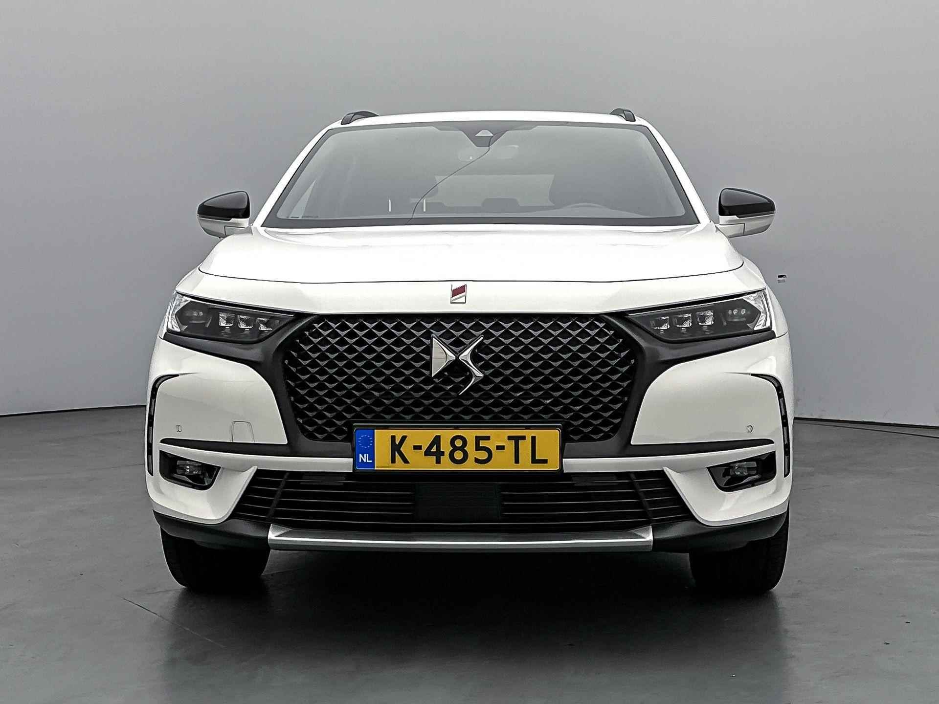 DS 7 Crossback SUV Performance Line 130 pk Automaat | Navigatie | Rondomzicht Camera | Alcantara Bekleding | Voorstoelen Verwarmd | Trekhaak Uitklapbaar | Keyless Start | Climate Control | Cruise Control | 19" Lichtmetalen Velgen | Apple Carplay/Android Auto | - 5/35