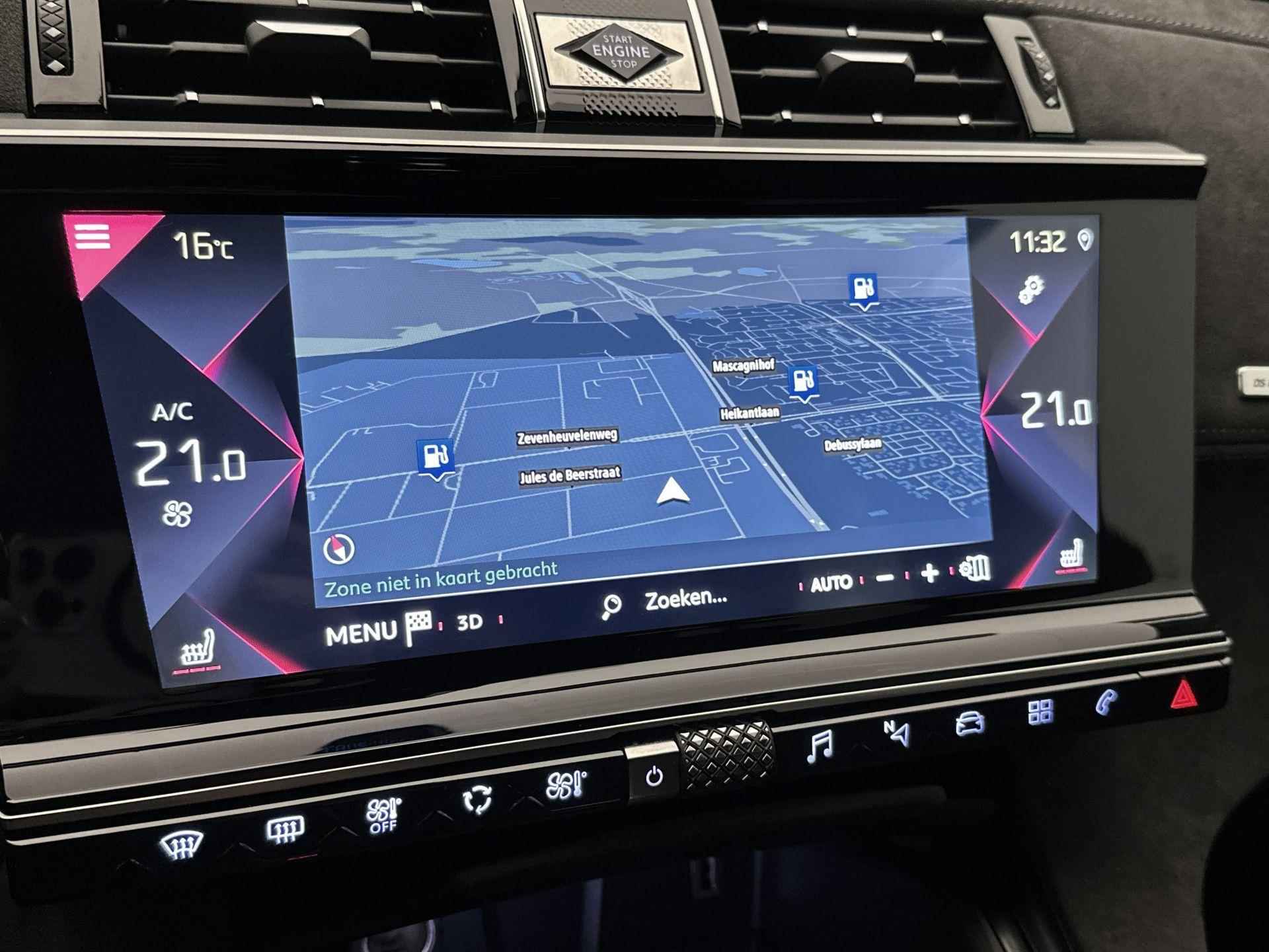 DS 7 Crossback SUV Performance Line 130 pk Automaat | Navigatie | Rondomzicht Camera | Alcantara Bekleding | Voorstoelen Verwarmd | Trekhaak Uitklapbaar | Keyless Start | Climate Control | Cruise Control | 19" Lichtmetalen Velgen | Apple Carplay/Android Auto | - 23/35