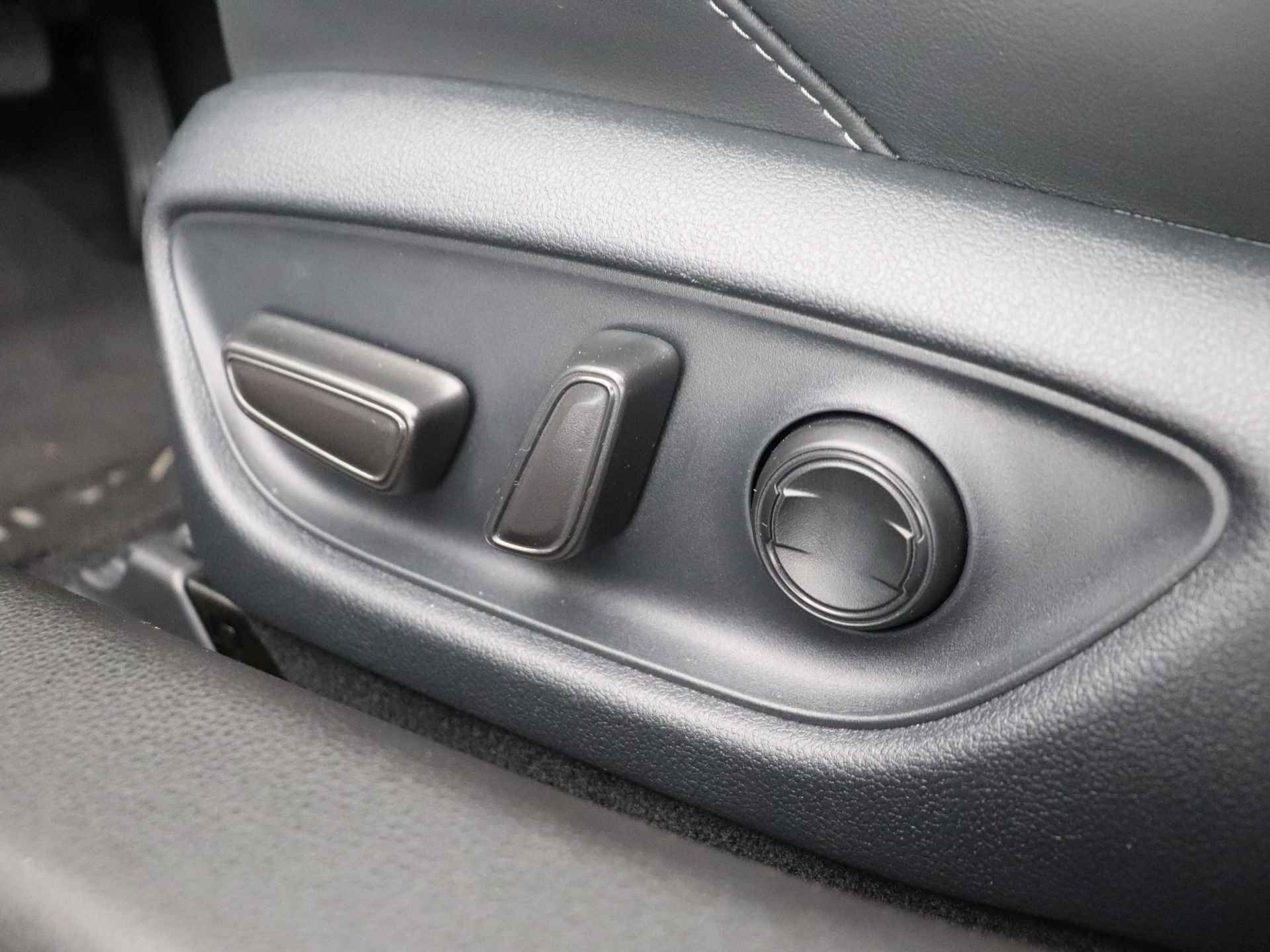 Toyota Mirai Prestige | Panoramadak | Climate Control | Navigatie | LED koplampen | Head-up display | Rondomzicht camera | - 27/35