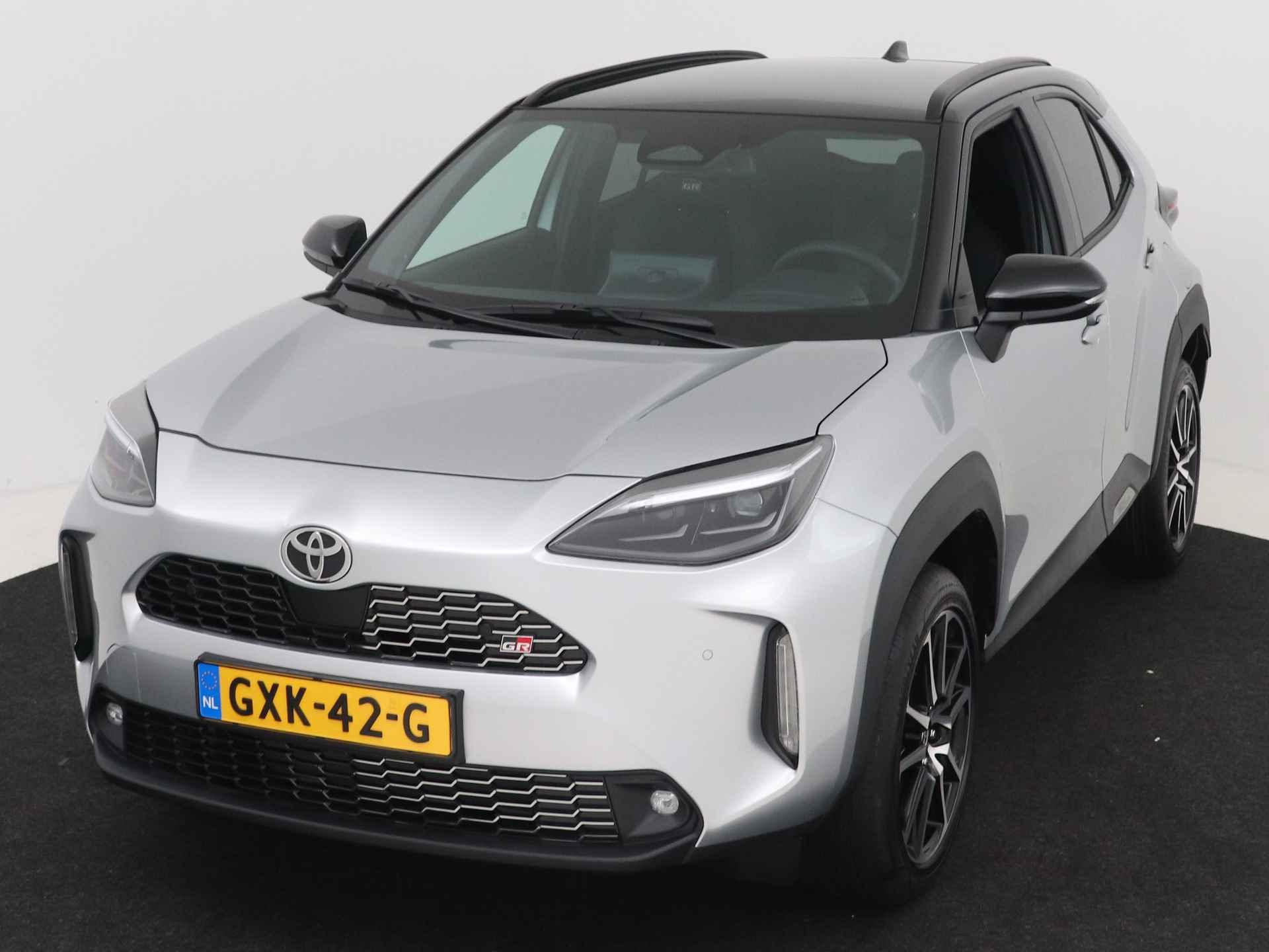 Toyota Yaris Cross 1.5 Hybrid 130 GR Sport - 28/50