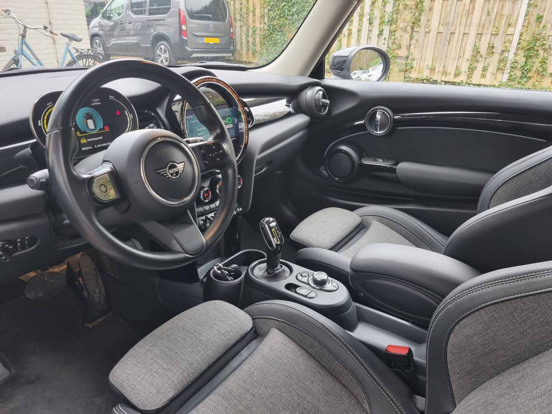 Mini Mini Electric MINI Yours 33 kWh NAVI / CARPLAY / AITRCO ECC - 5/20